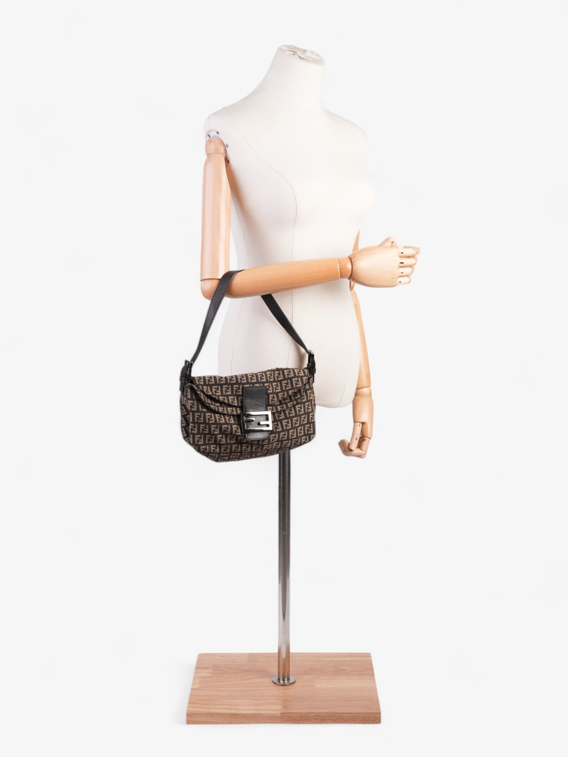 Fendi Baguette Shoulder Bag - Ewore Bags