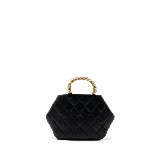 Chanel pearl round handle evening clutch lambskin black  (microchip)