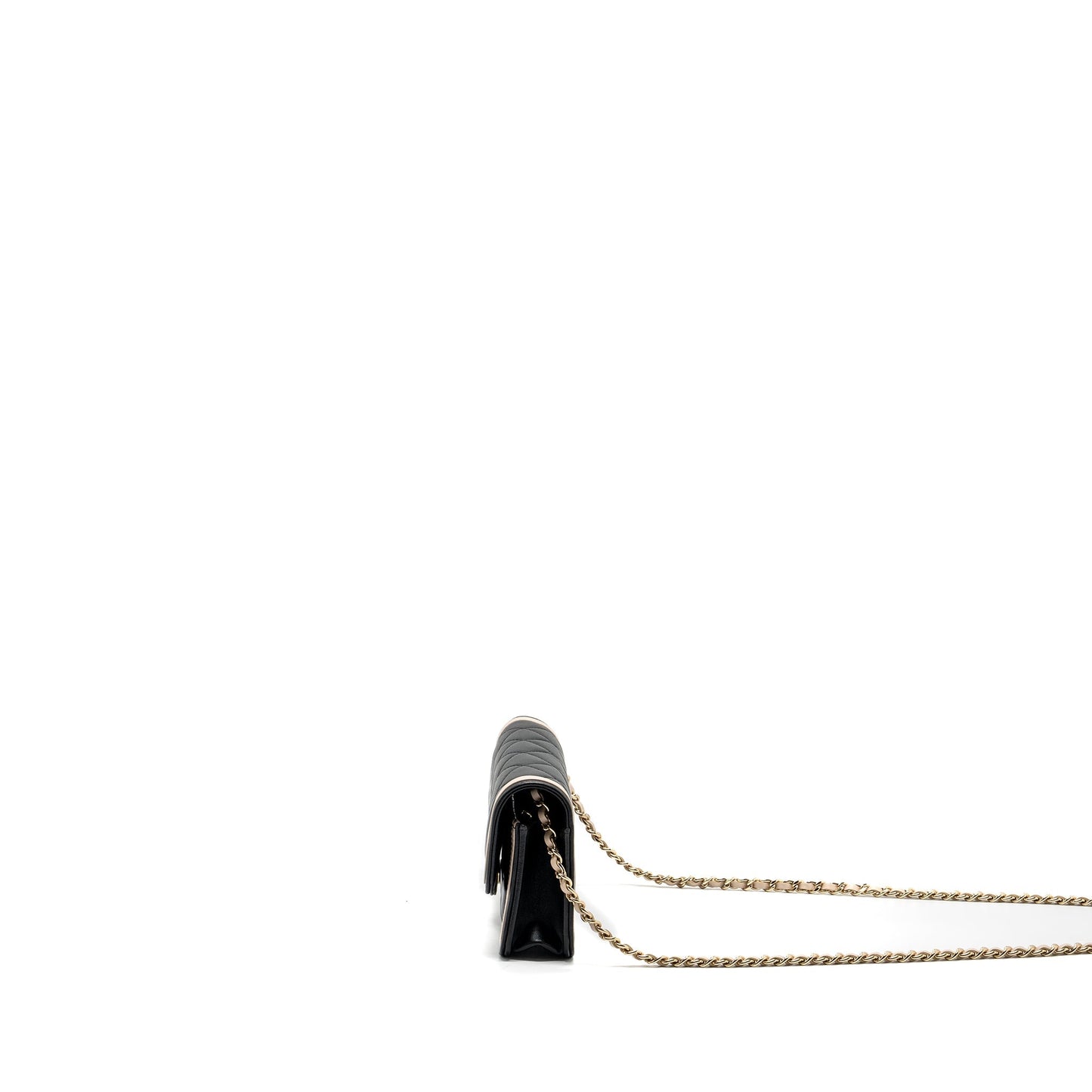 Chanel 23B Flap Phone Holder Lambskin Black/ White L (microchip)