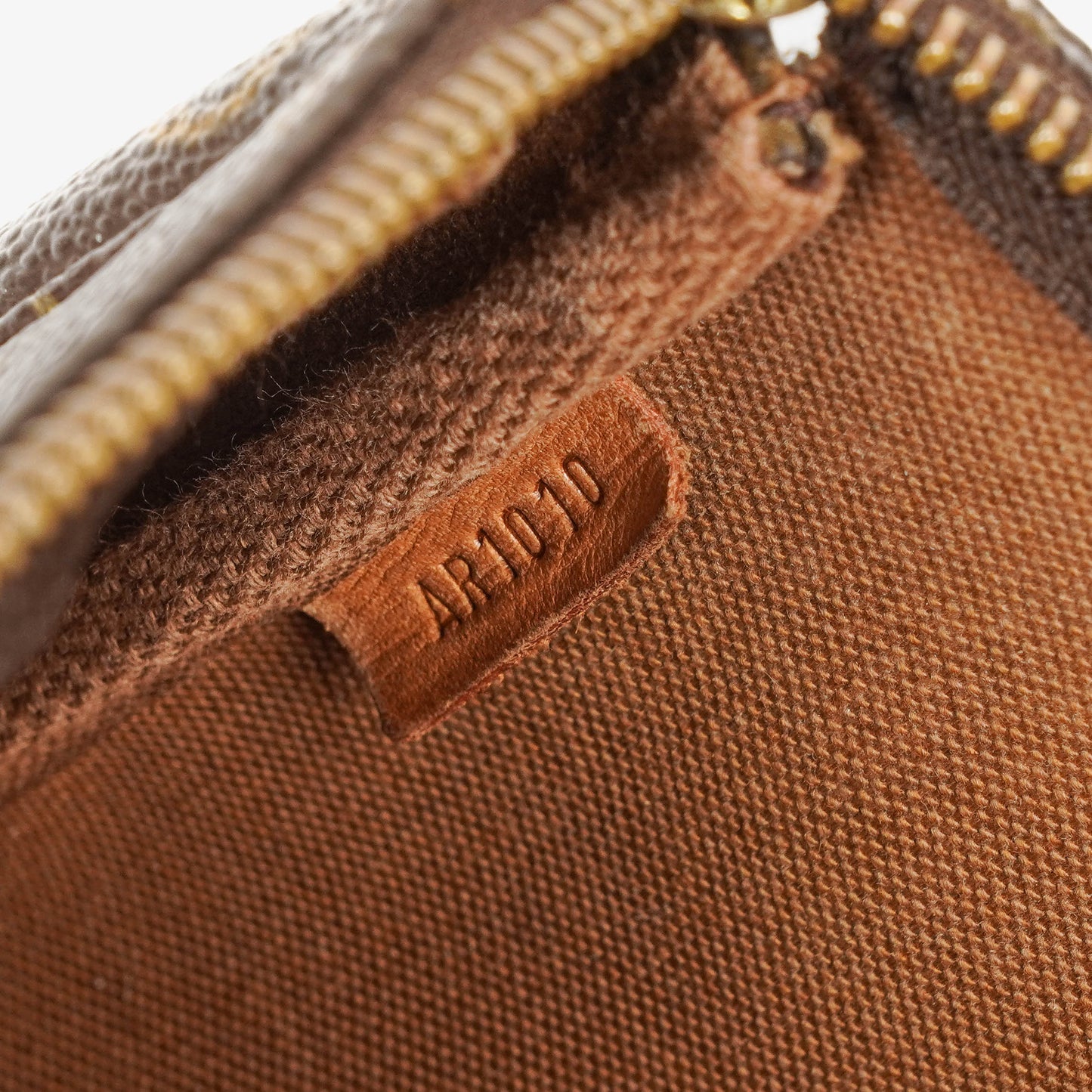 Louis Vuitton Pochette Accessoires Monogram Canvas Clutch Bag