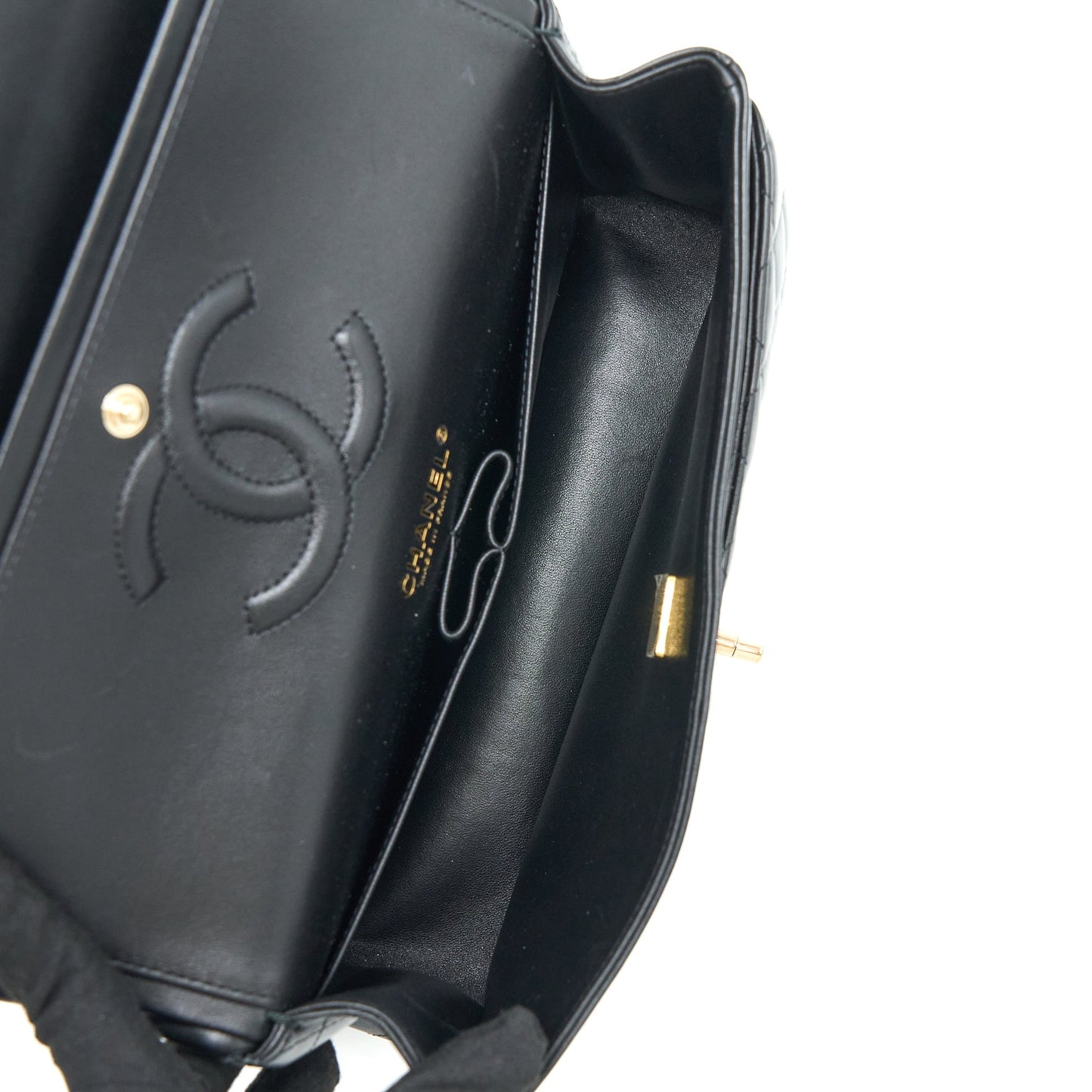 Chanel Medium Classic Flap Bag Lambskin Black R (Microchip)