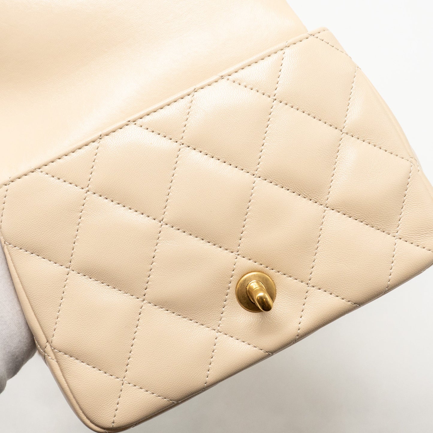 Chanel 25c Coco Love Adjustable Chain Shiny Lambskin Beige  (microchip)
