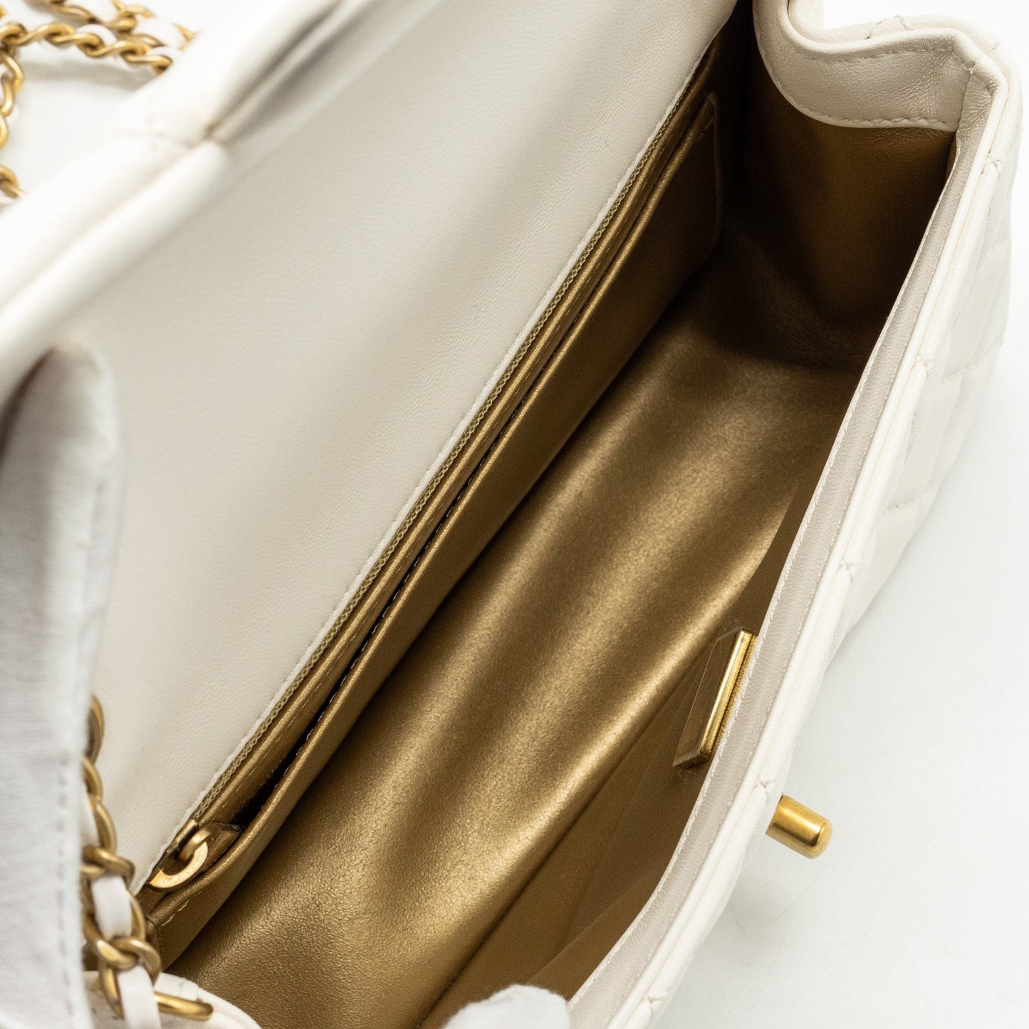 Chanel pearl crush mini rectangular flap bag lambskin White (microchip)