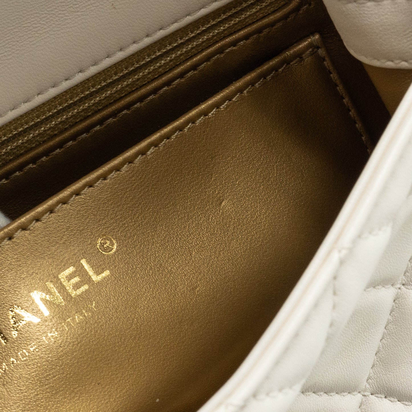 Chanel pearl crush mini rectangular flap bag lambskin White (microchip)