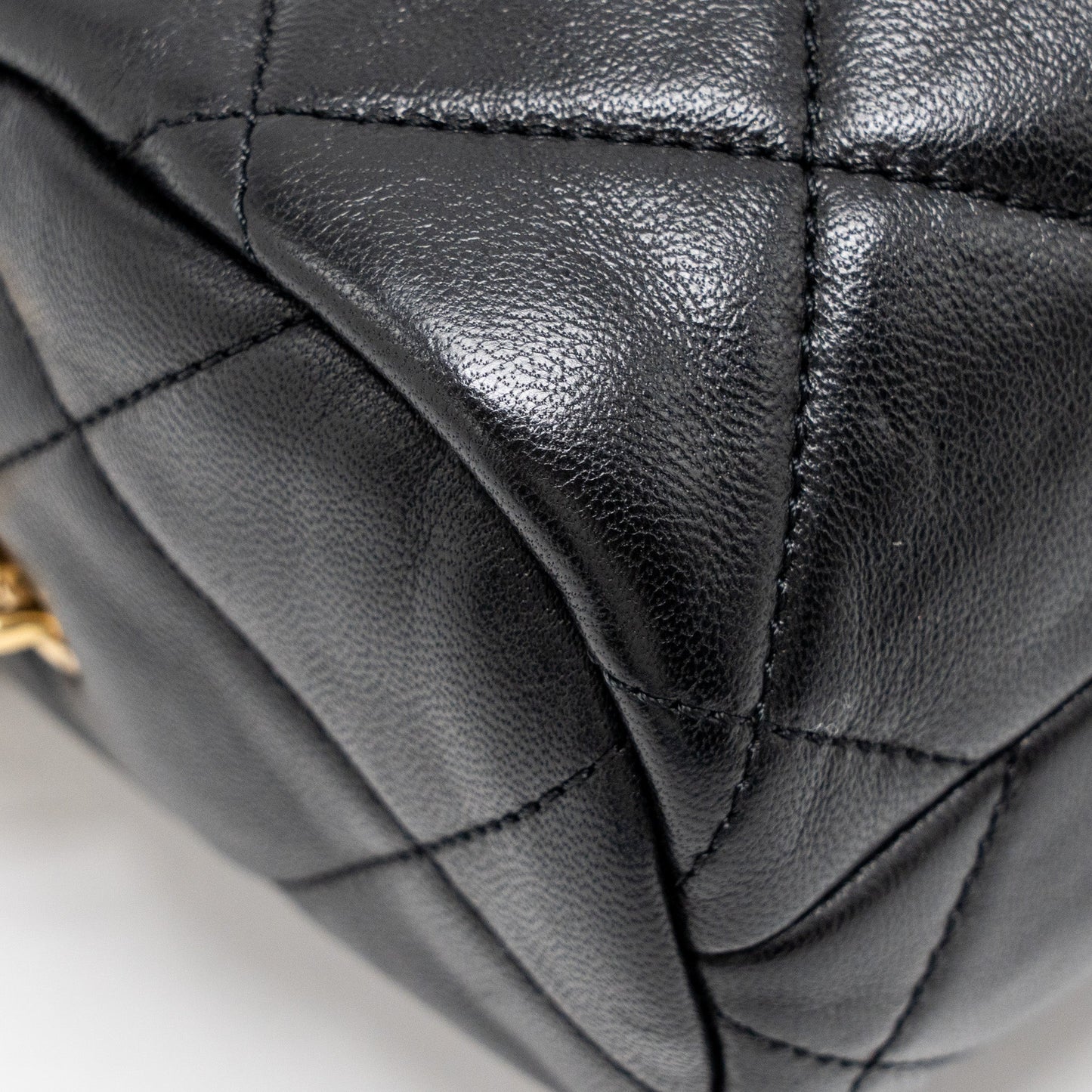 Chanel 22a Detail Chain Bowling Bag Lambskin Black  (microchip)