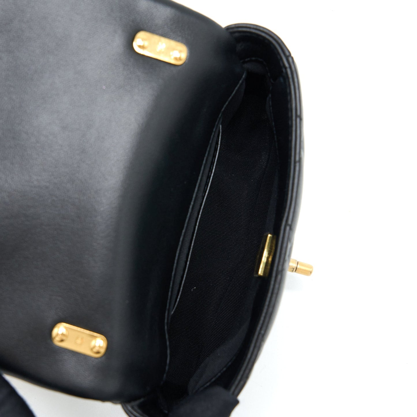 Chanel 22S Giant Chain Flap Shoulder Bag Lambskin Black  (Microchip)