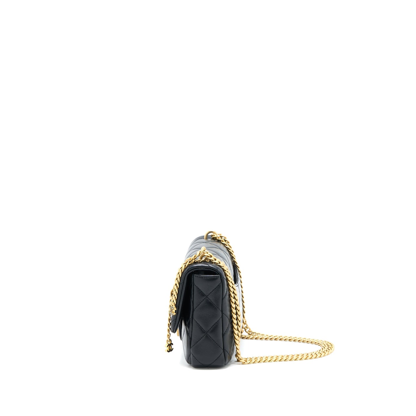 Chanel 22P Enemal Flap Bag Lambskin Black  (Microchip)