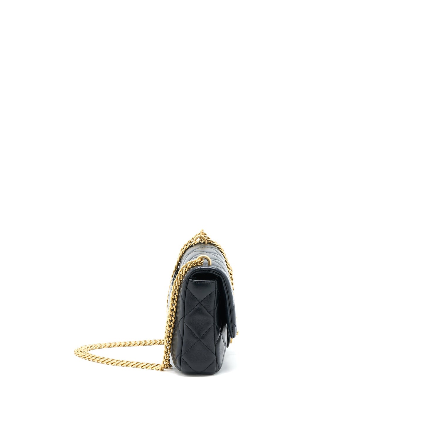 Chanel 22P Enemal Flap Bag Lambskin Black  (Microchip)