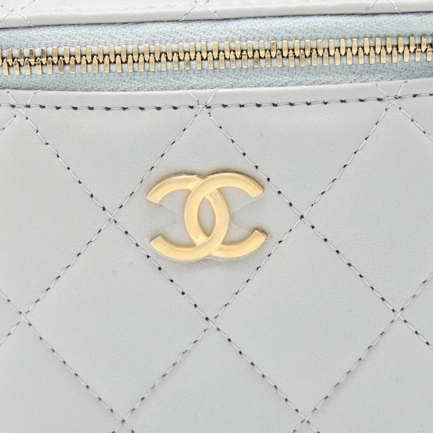 Chanel 21A Top Handle Mini Vanity with Chain Lambskin Light Grey