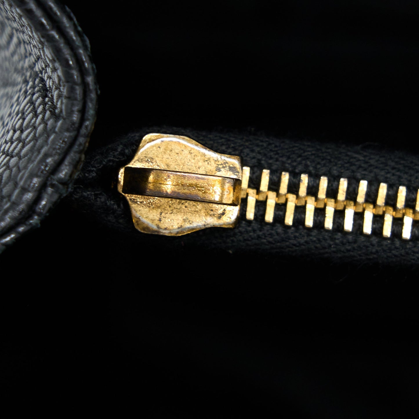Chanel Grand Shopping Tote / GST Caviar Black