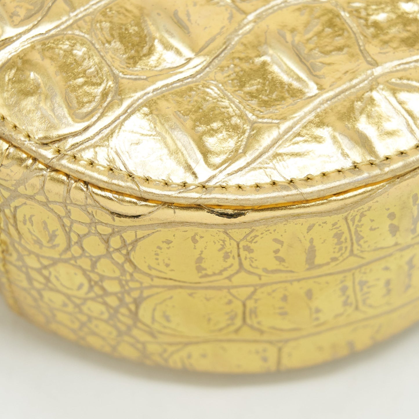 Chanel mini Round Vanity with chain Croc Embossed leather Gold