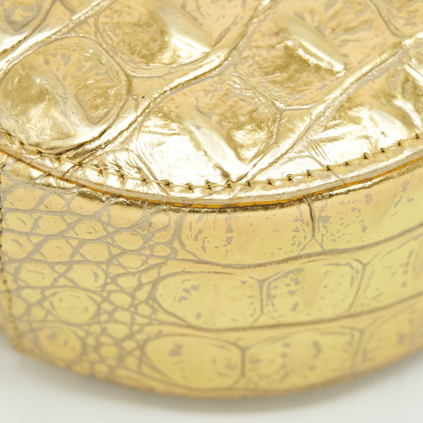 Chanel mini Round Vanity with chain Croc Embossed leather Gold