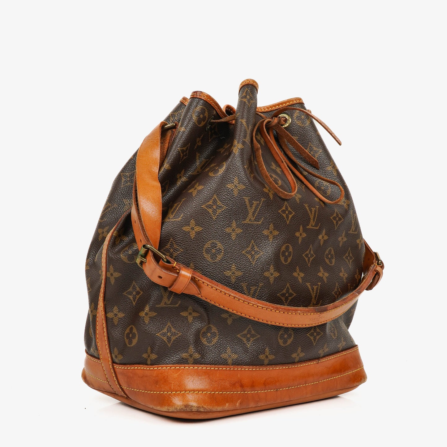 Louis Vuitton Noe Grande GM Monogram Canvas Shoulder Bag