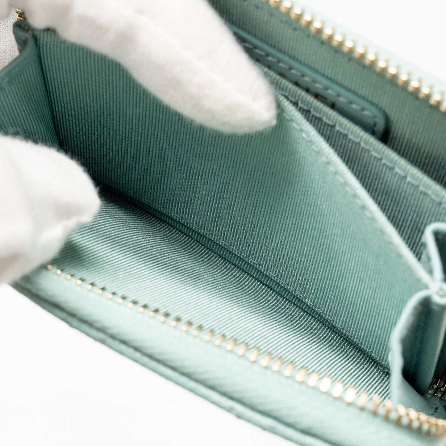 Chanel Zip Card Holder Caviar Light Green L
