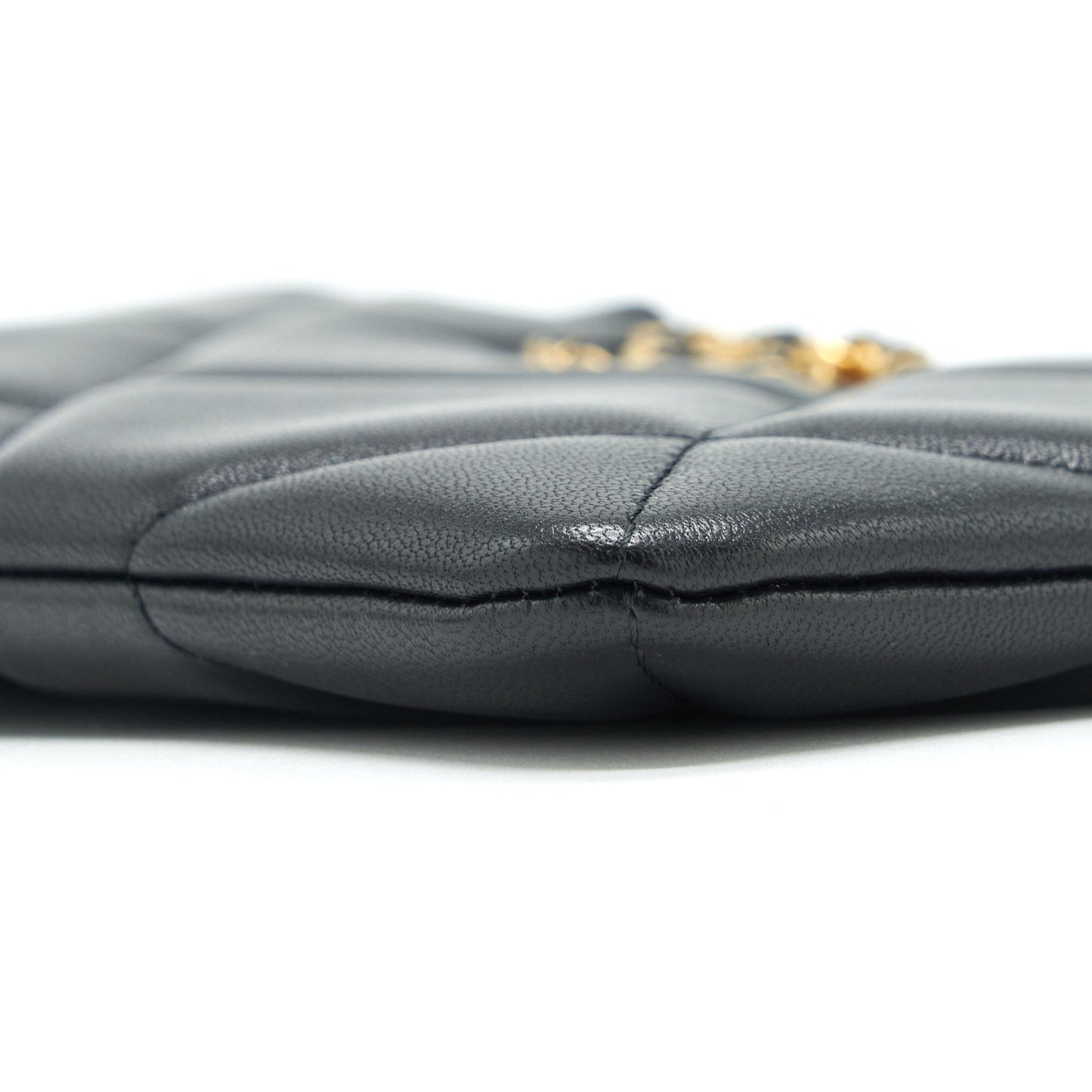 Chanel 19 Pouch Lambskin Black