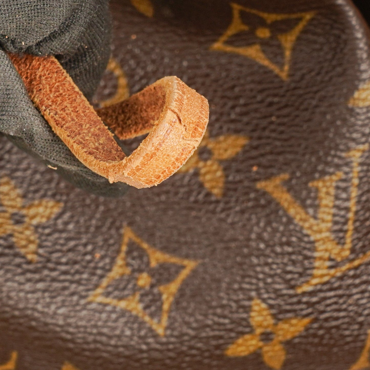 Louis Vuitton Noe Grande GM Monogram Canvas Shoulder Bag