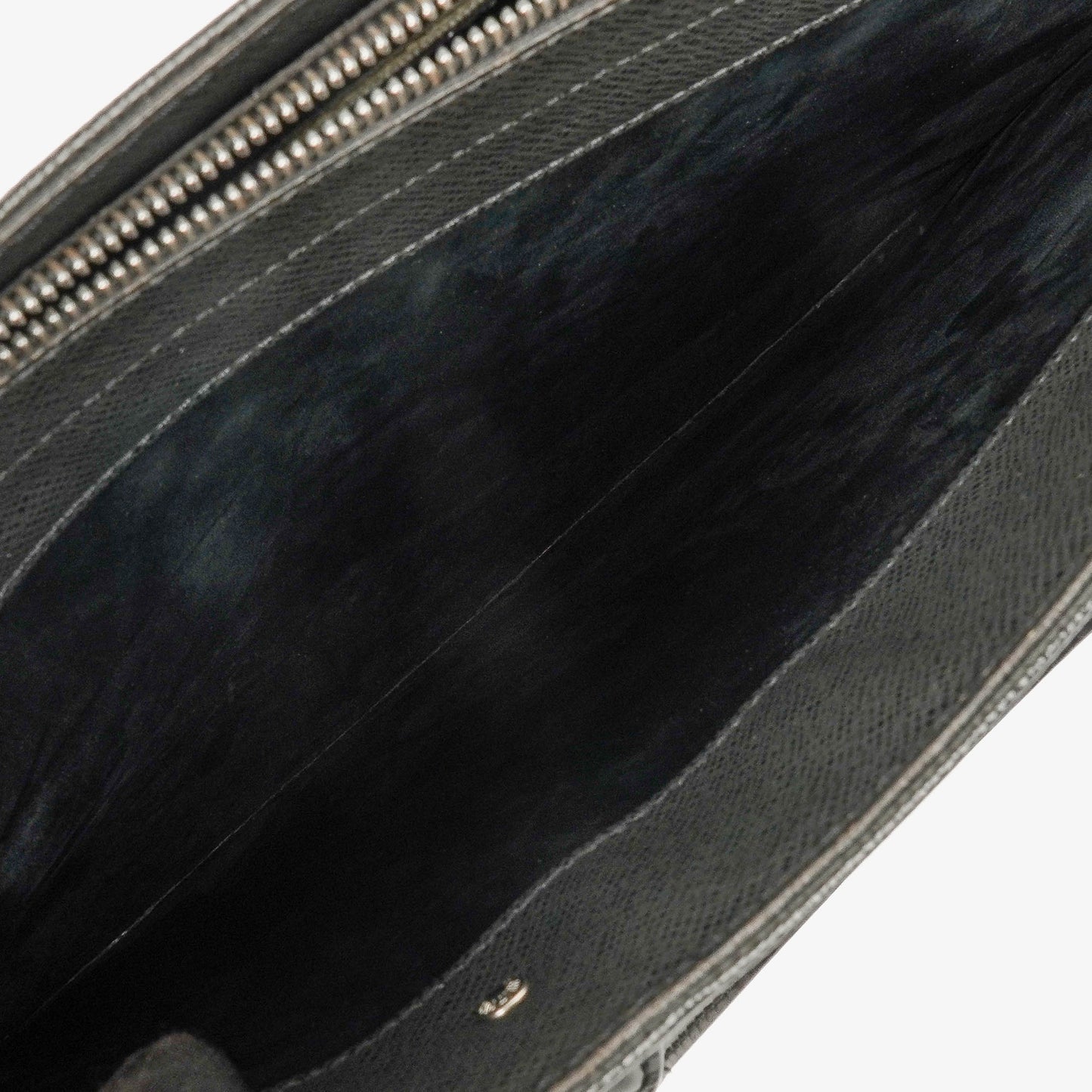 Louis Vuitton Lozan Black Taiga Leather Briefcase Bag