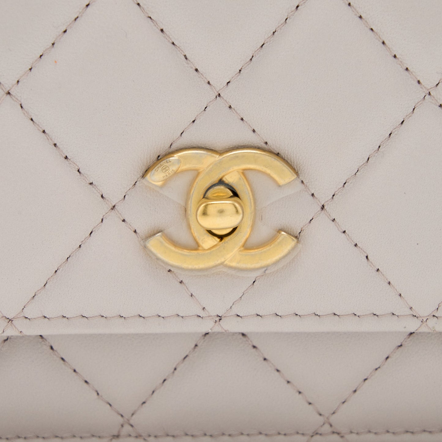 Chanel Pearl Crush Wallet on Chain Lambskin Lialic/Light Purple Brushed  (Microchip)