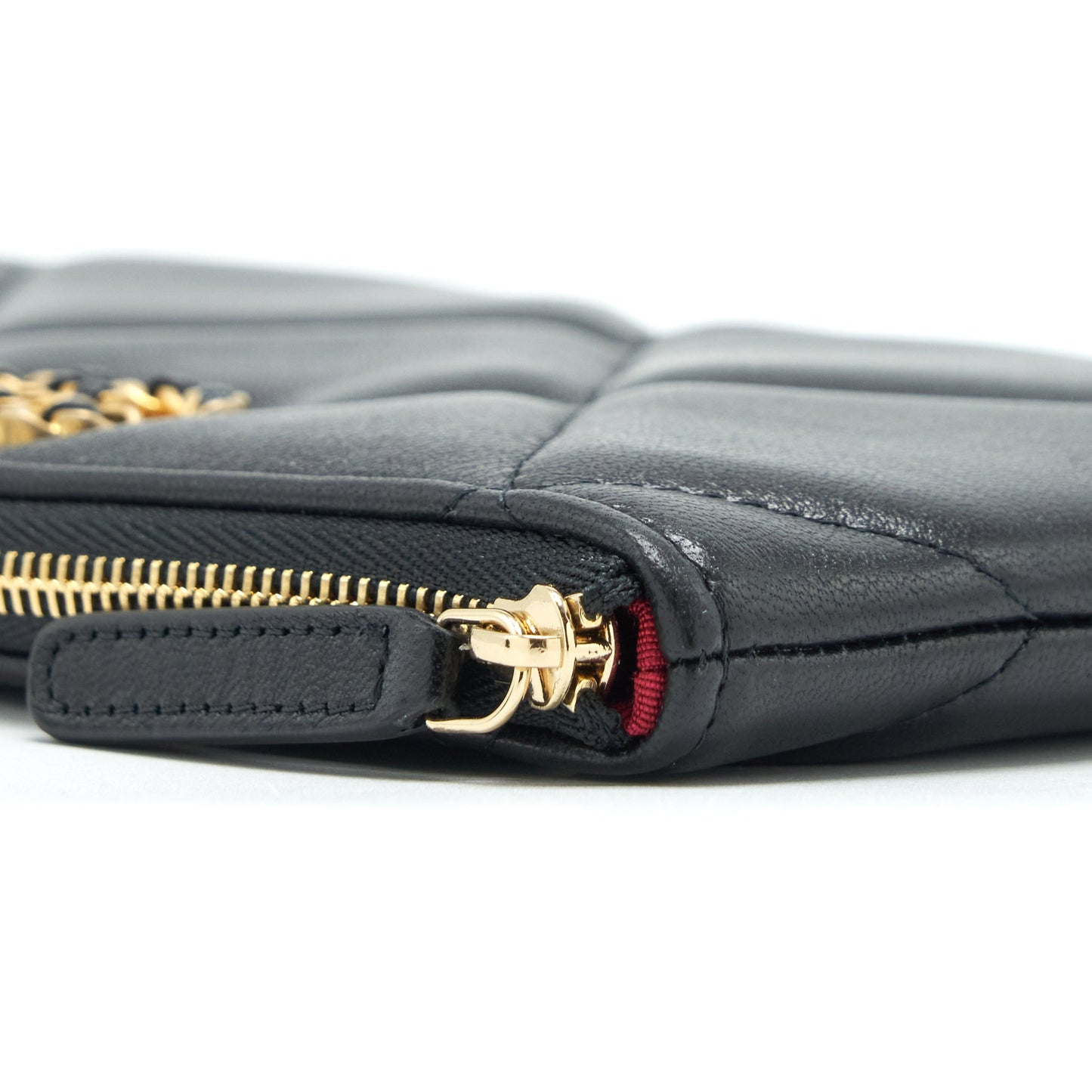 Chanel 19 Pouch Lambskin Black
