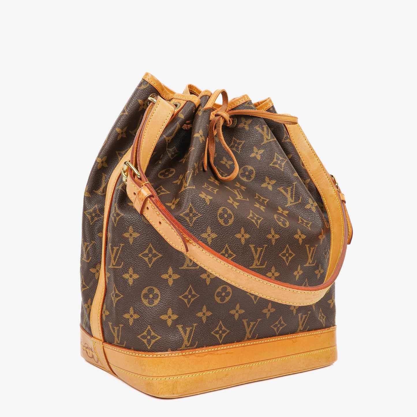 Louis Vuitton Noe Grande GM Monogram Canvas Shoulder Bag