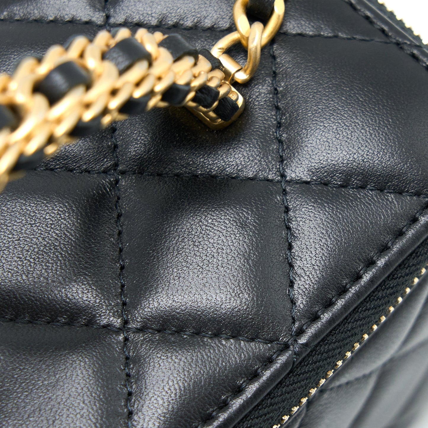 Chanel Leather Chain Top Handle Long Vanity Lambskin Black