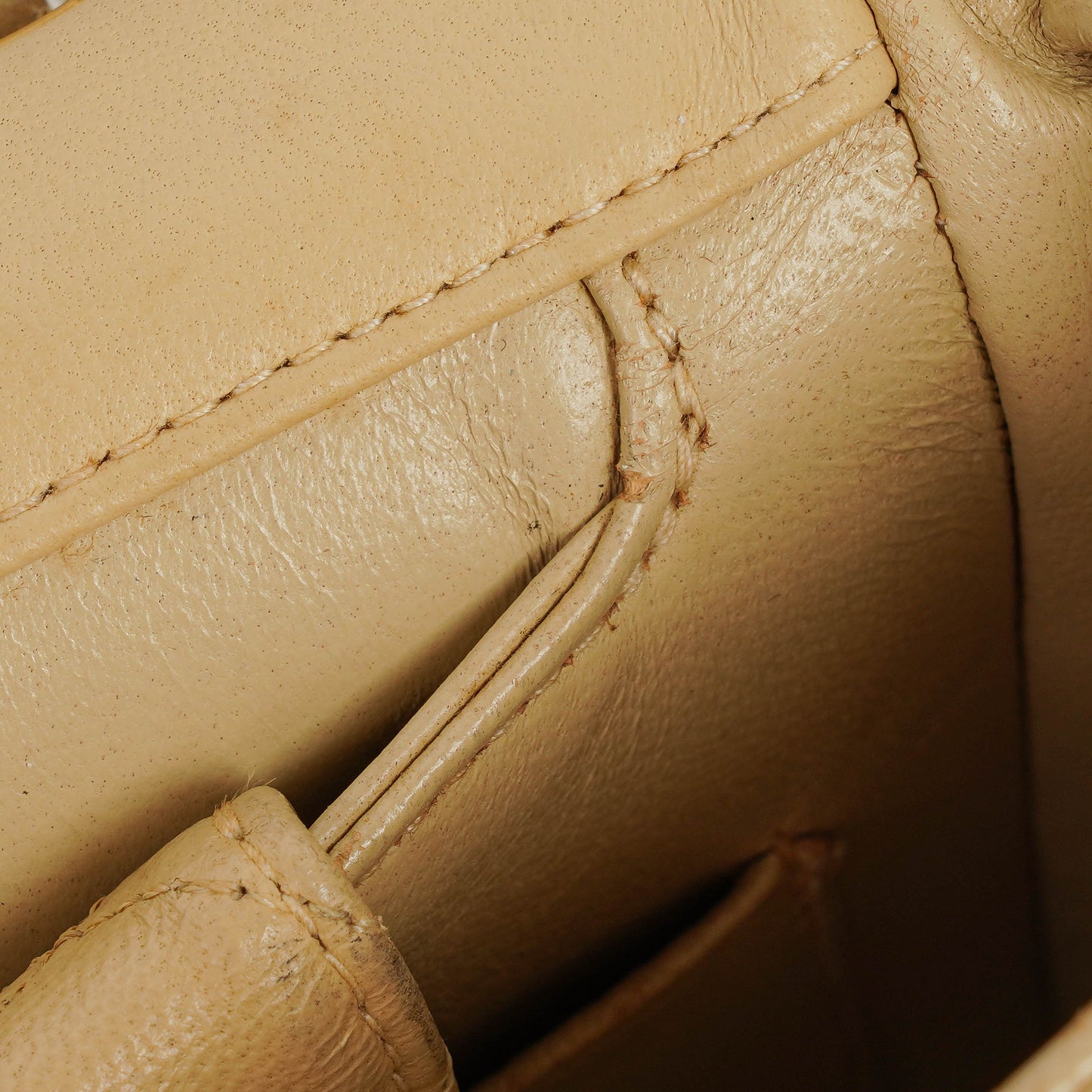 Chanel Classic Single Flap Bag Neutral Beige Quilted Lambskin 24K Gold-Plated Hardware
