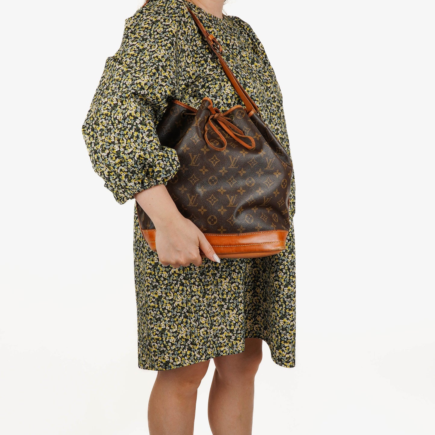 Louis Vuitton Noe Grande GM Monogram Canvas Shoulder Bag