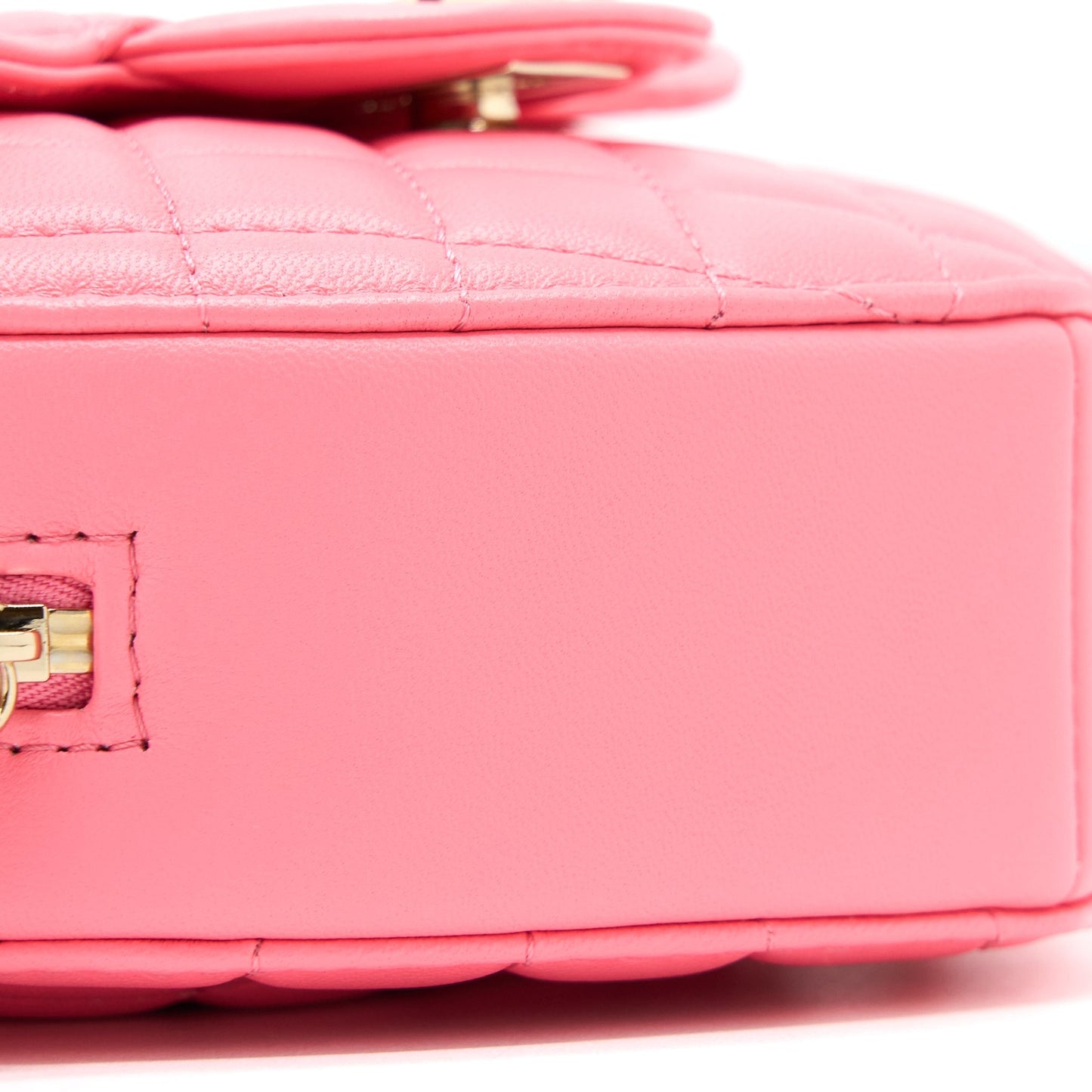 Chanel 22S Heart Bag Lambskin Pink L (Microchip)
