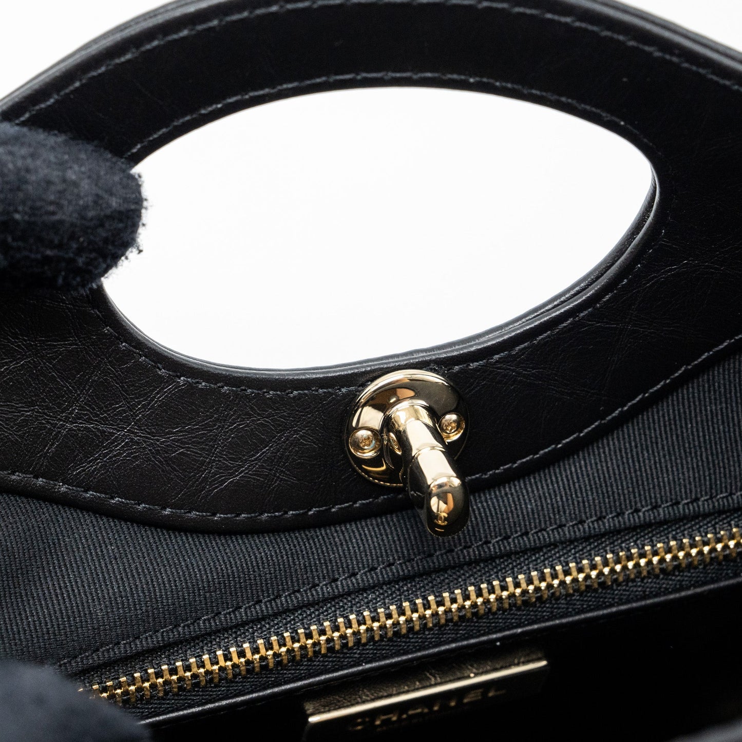 Chanel 23A Mini 31 Bag Calfskin Black L(Microchip)
