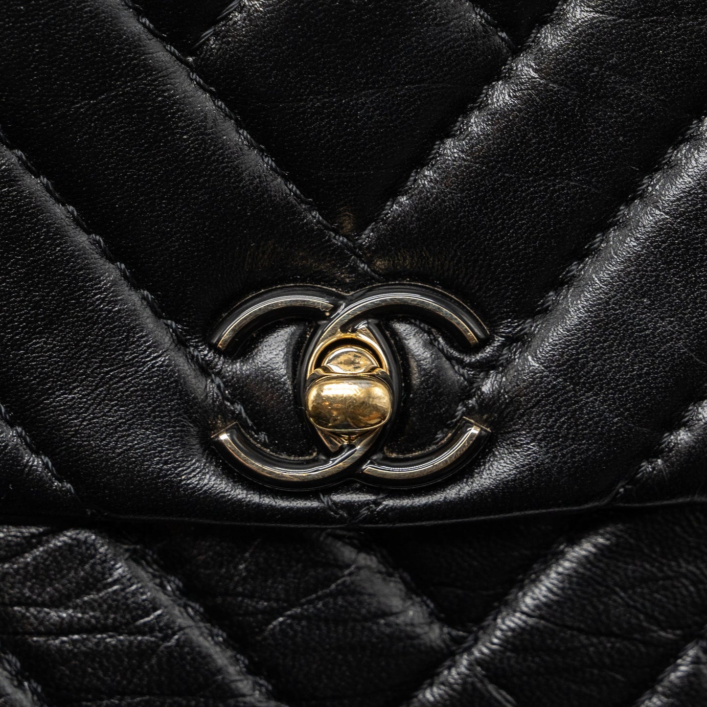 Chanel Mont Coco Mini Flap Bag Shiny Lambskin Black L