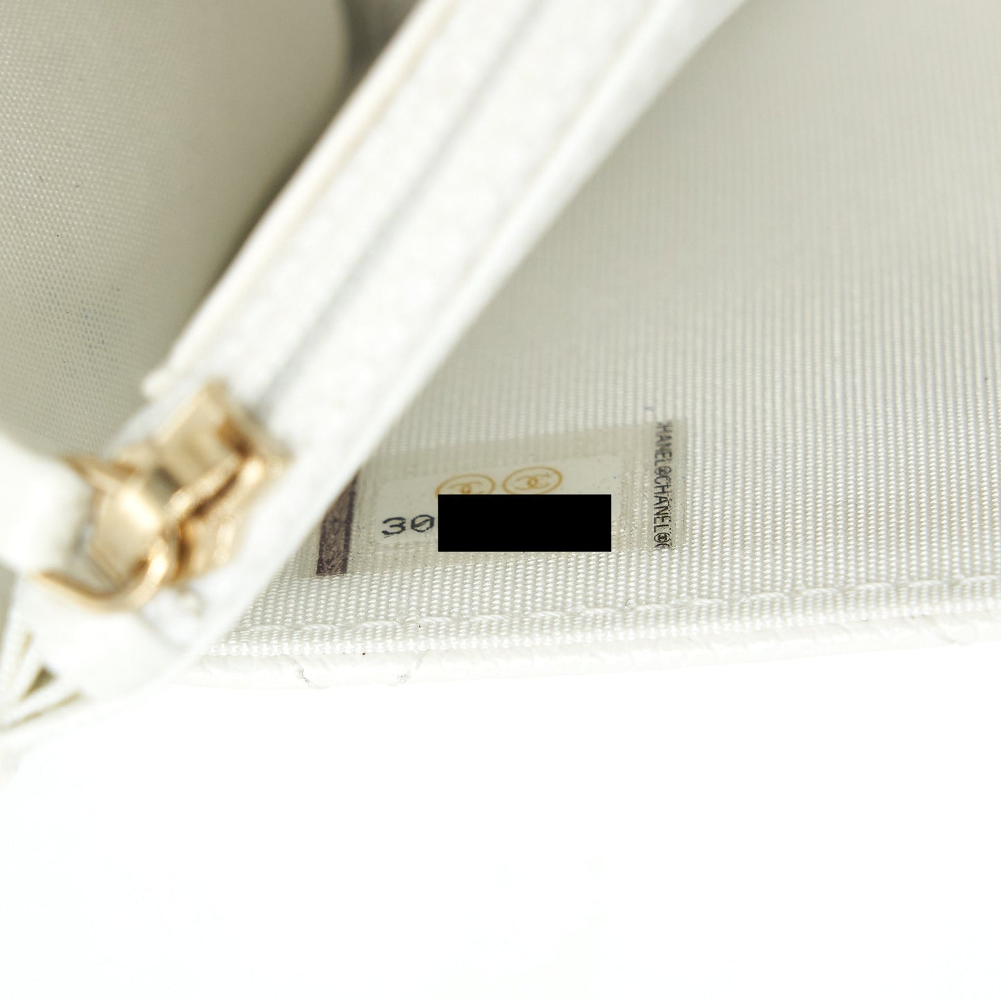Chanel 21C Wallet On Chain Limit Edition Caviar White L