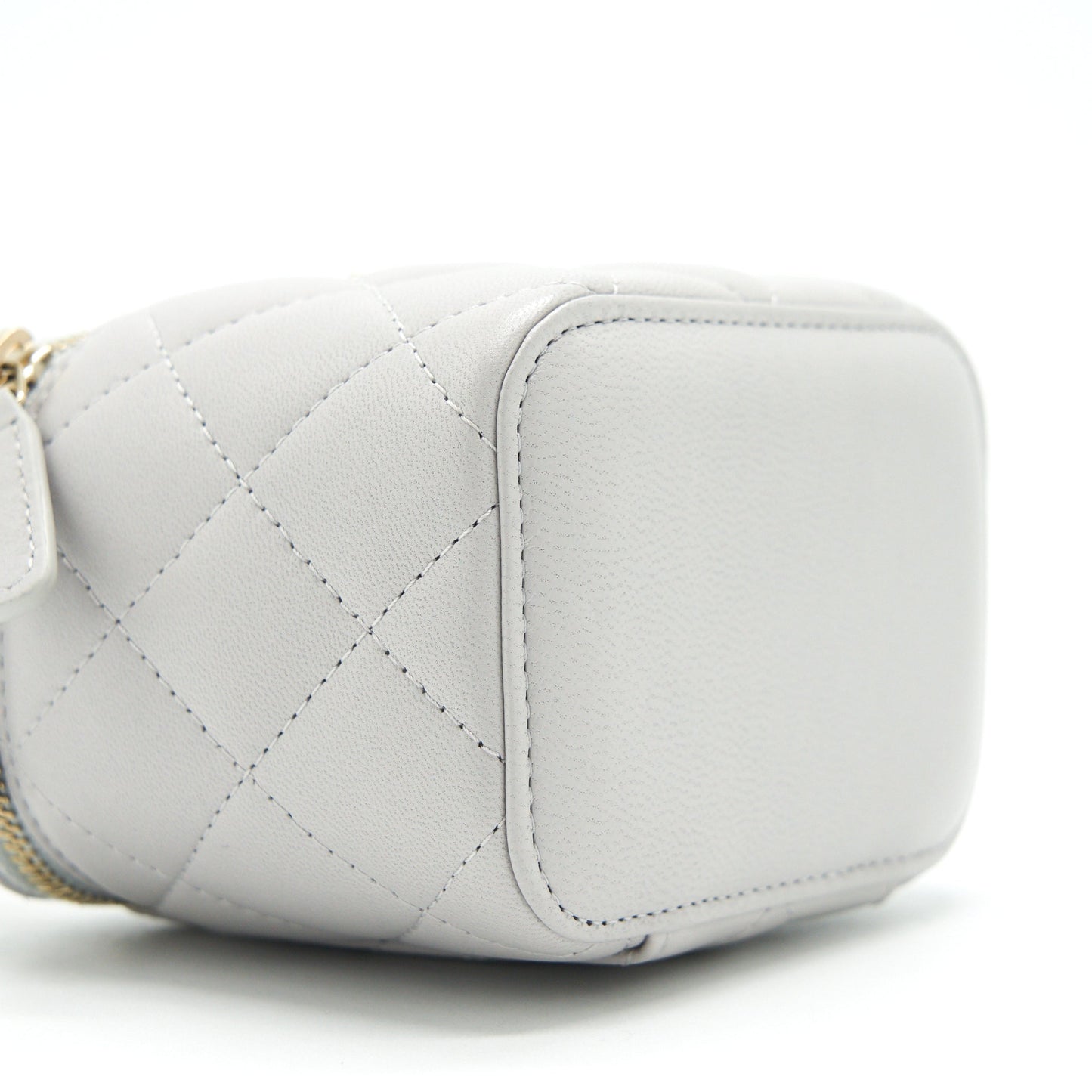 Chanel 21A Small handle Vanity with Chain Grey with