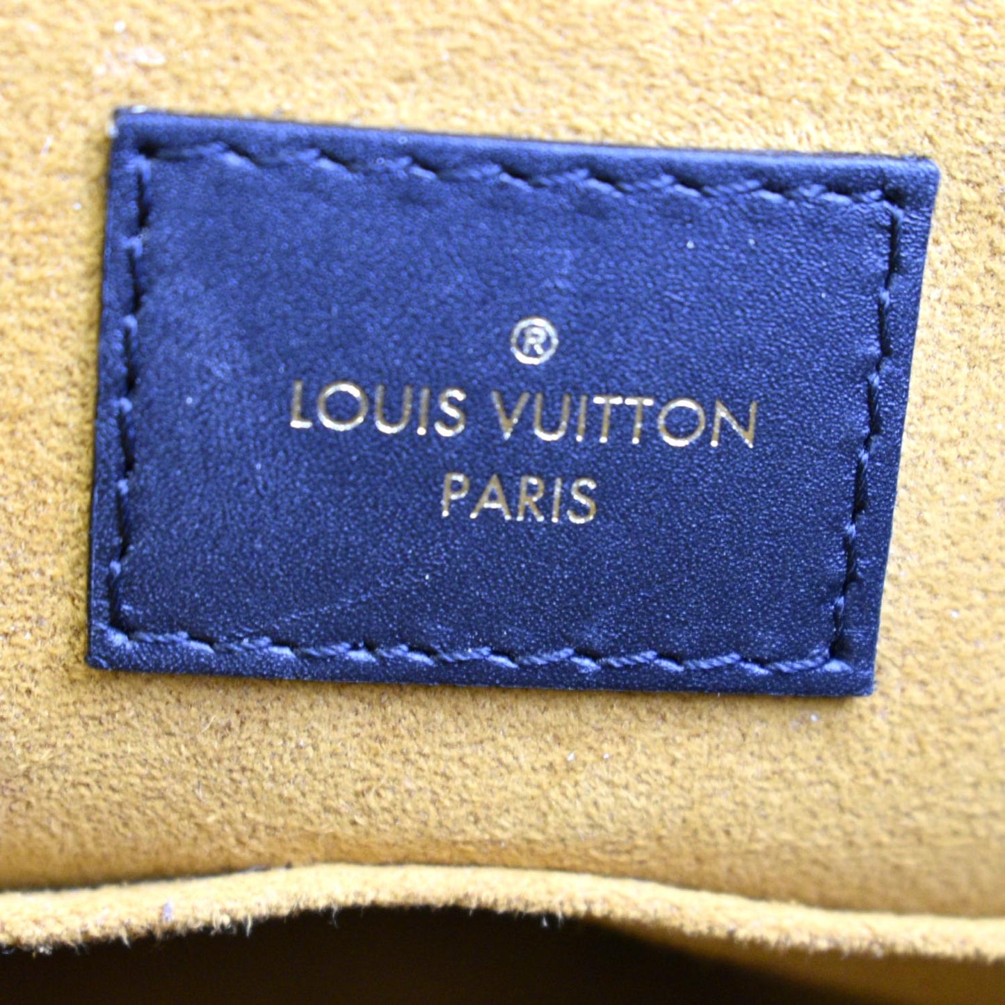 LOUIS VUITTON  Onthego GM Monogram Empreinte Leather Tote Bag Black