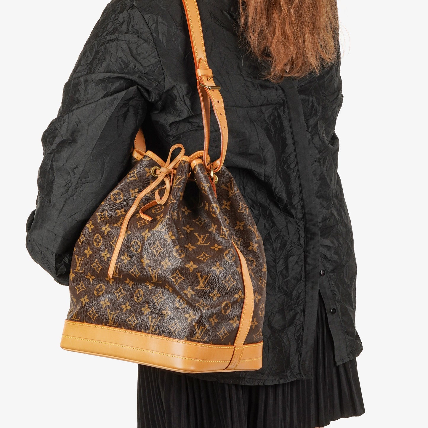 Louis Vuitton Noe Grande GM Monogram Canvas Shoulder Bag