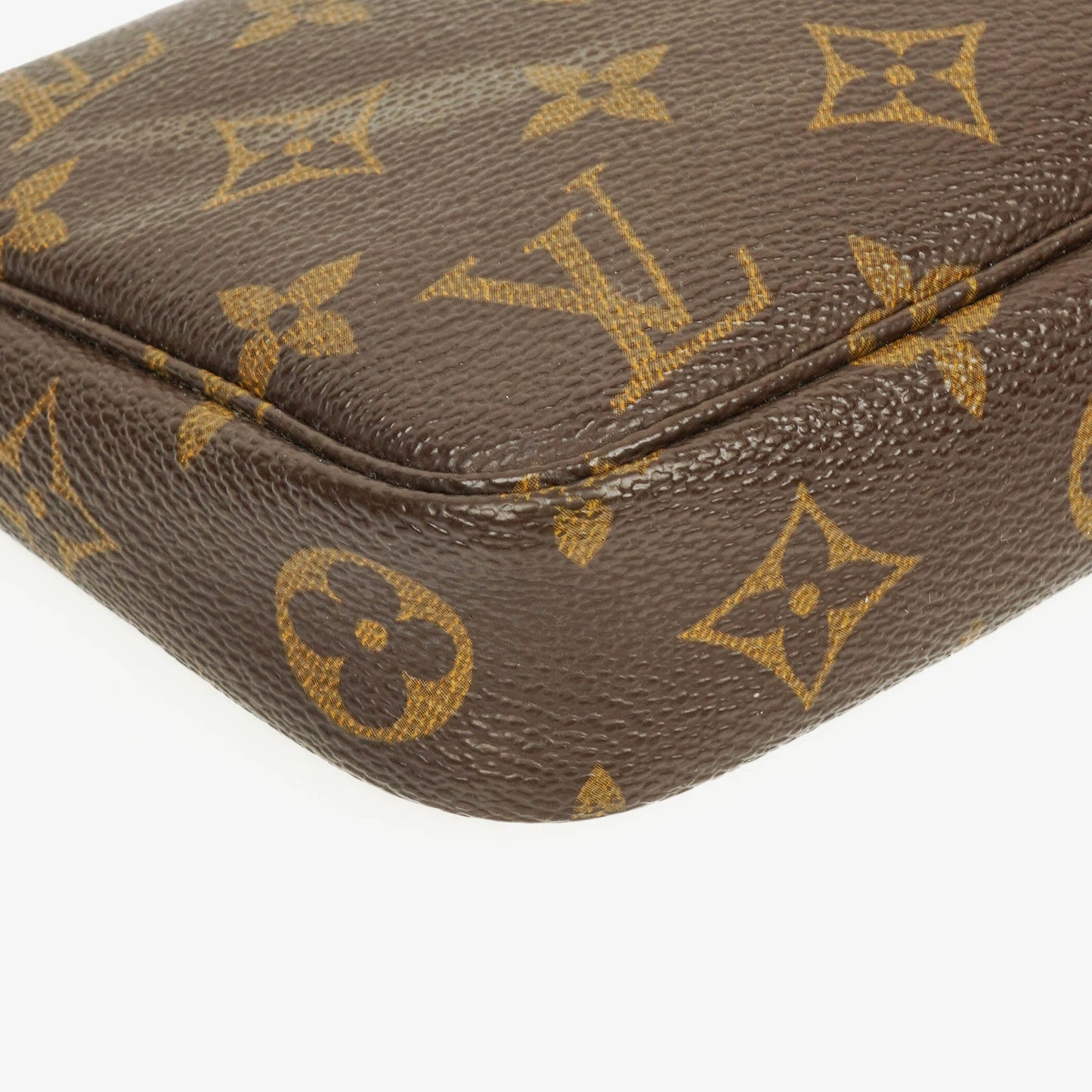 Louis Vuitton Pochette Accessoires Monogram Canvas Clutch Handbag