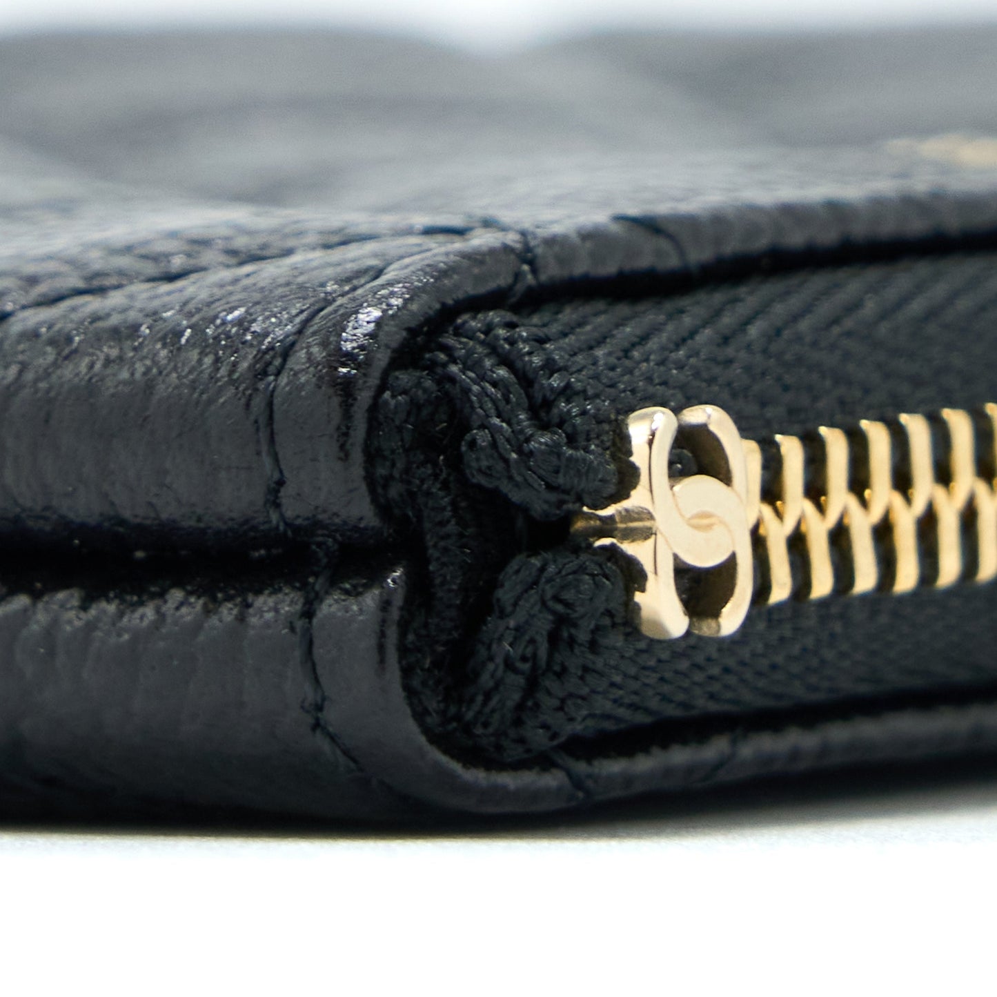 Chanel Zippy Small Pouch Detailed Logo Caviar Black L