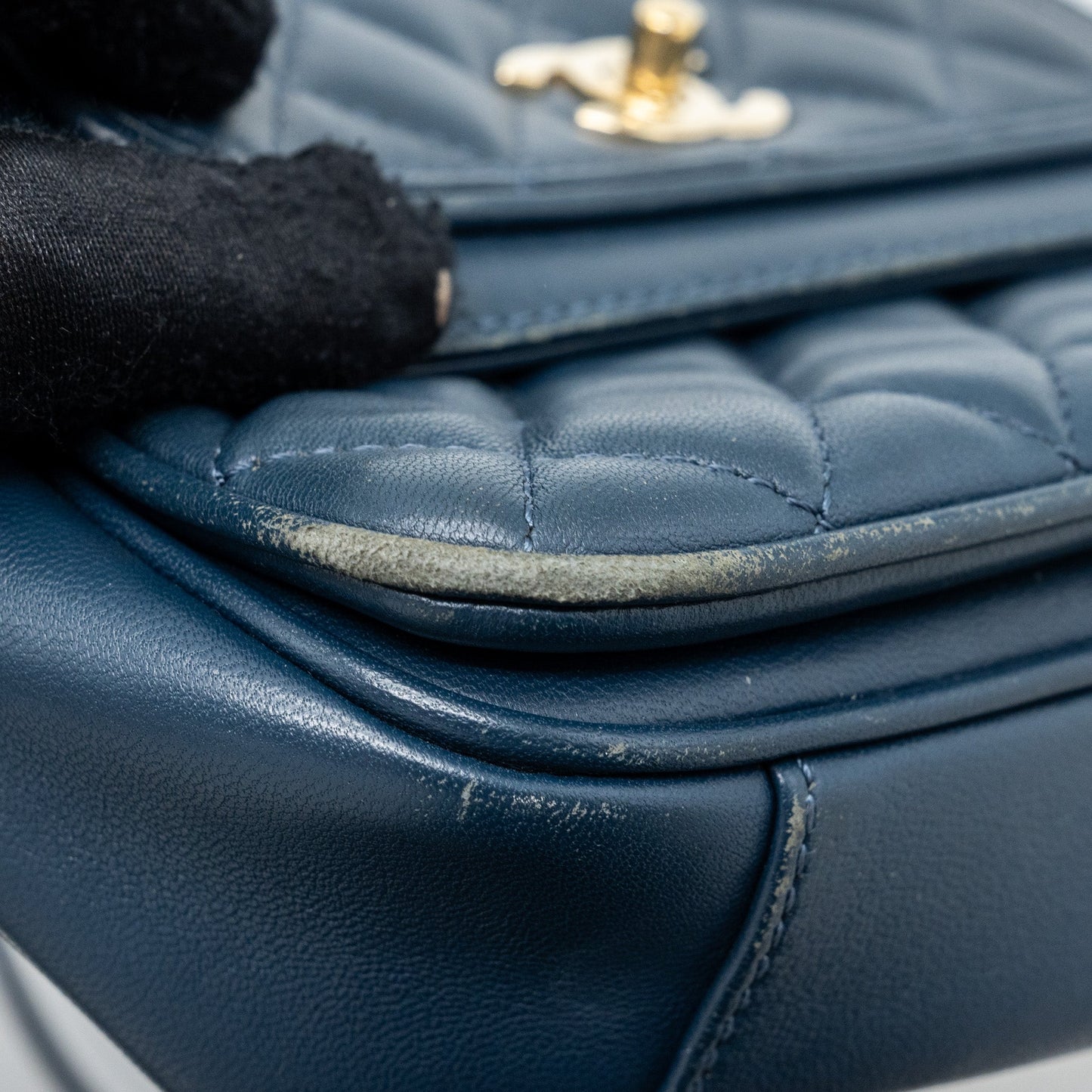 Chanel Quilted Flap Crossbody Bag Lambskin Dark Blue L