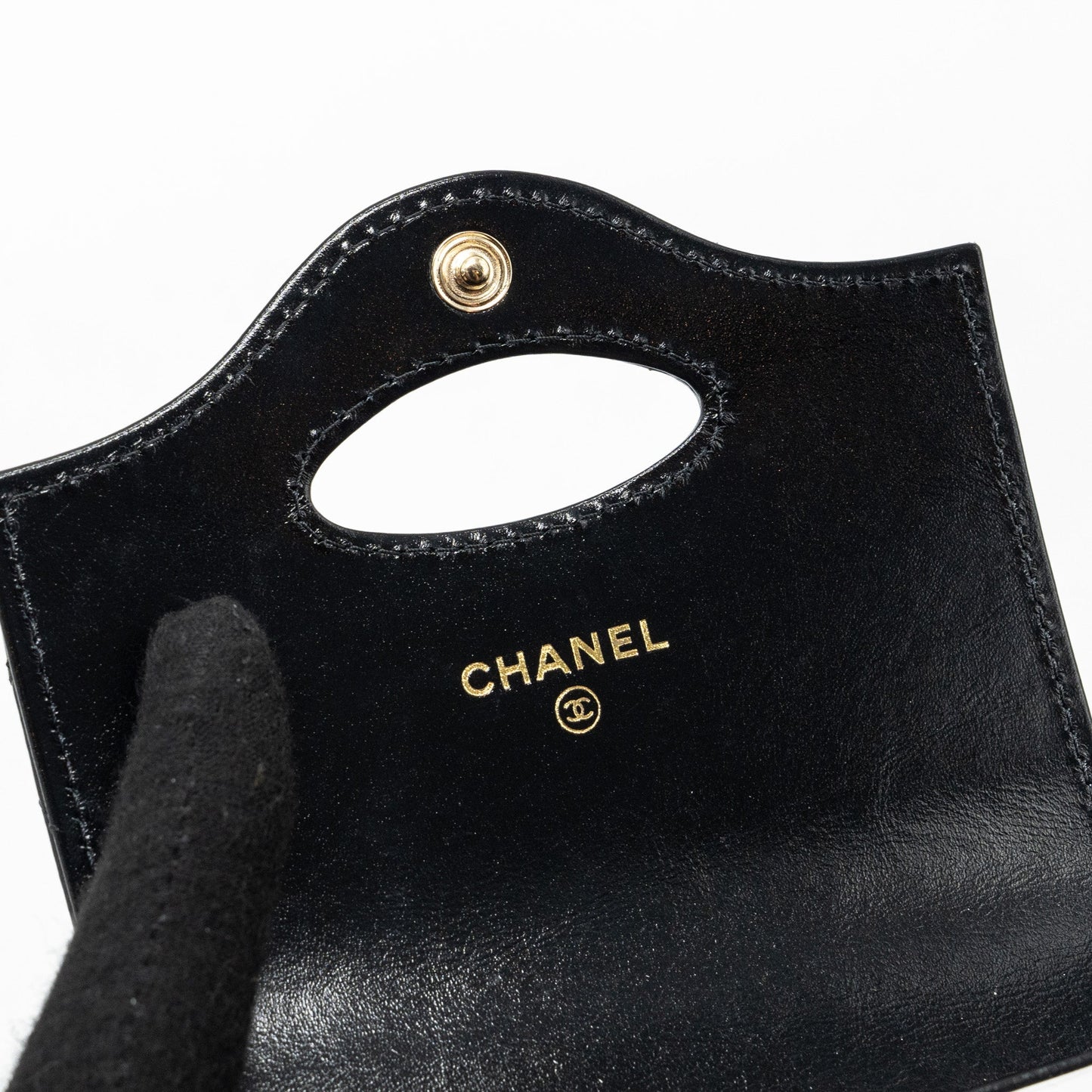 Chanel 24C 31 card holder shiny calfskin black L (microchip)