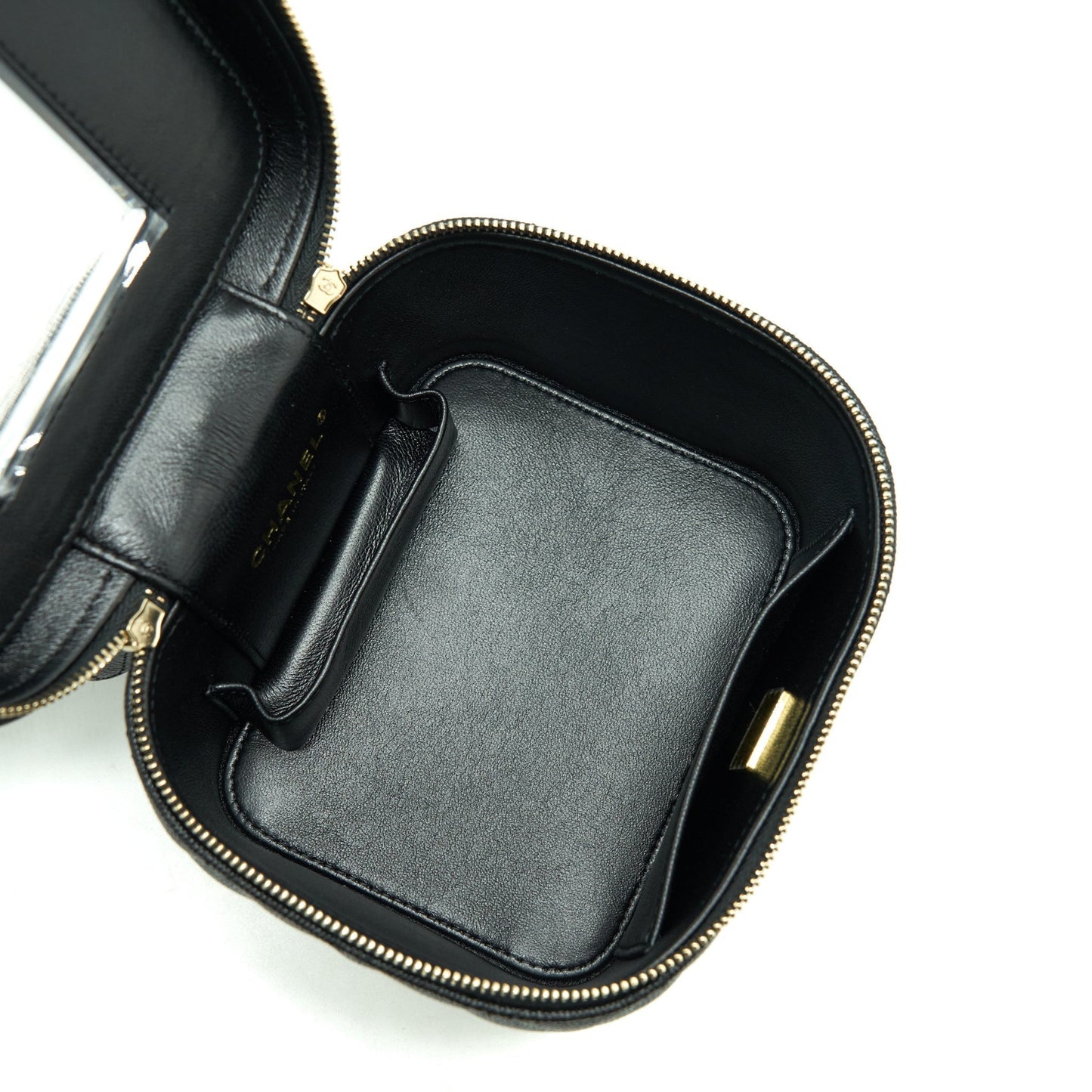 Chanel 22S Top Handle Vanity Caviar Black L (Microchip)