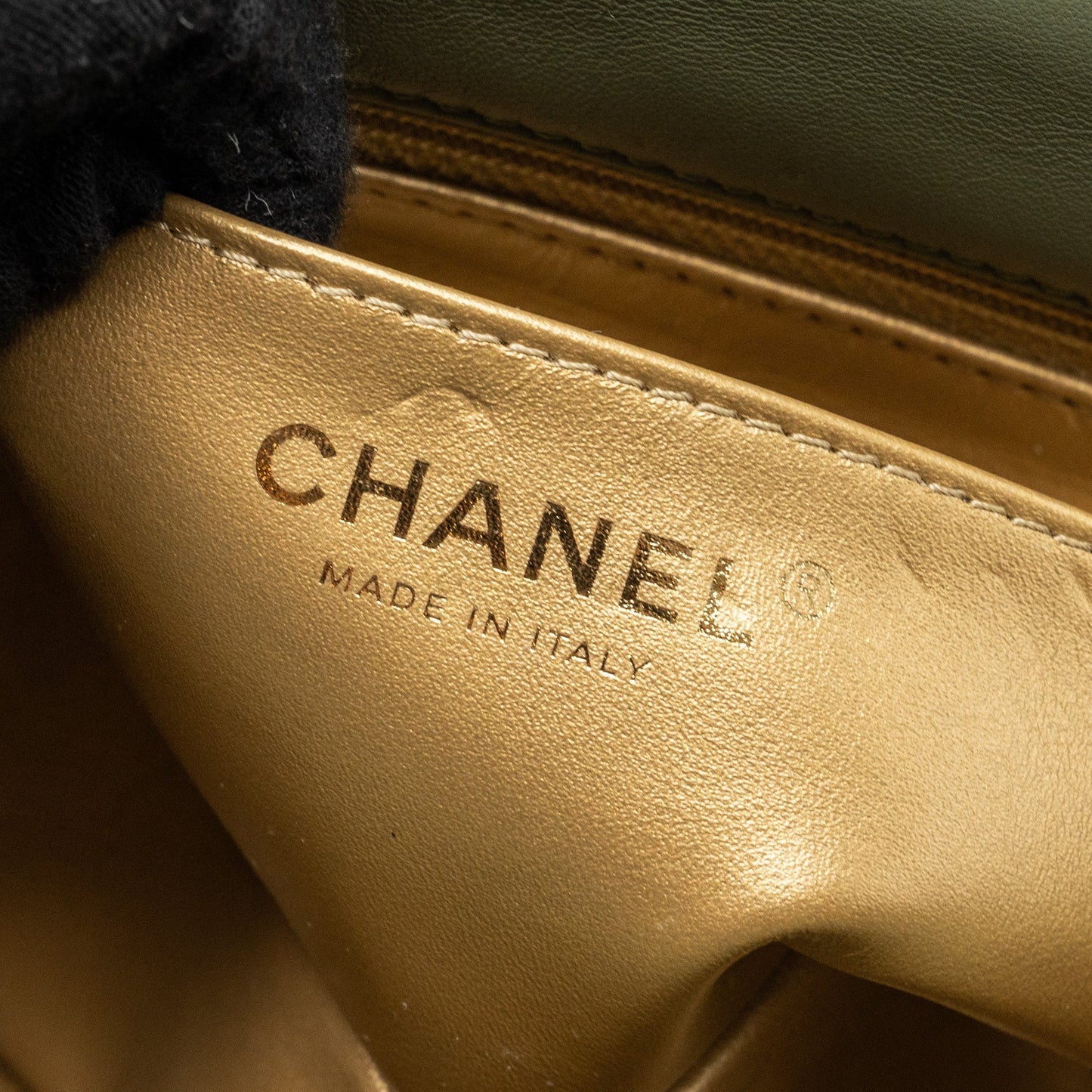 Chanel pearl crush mini square flap bag lambskin green  (microchip)