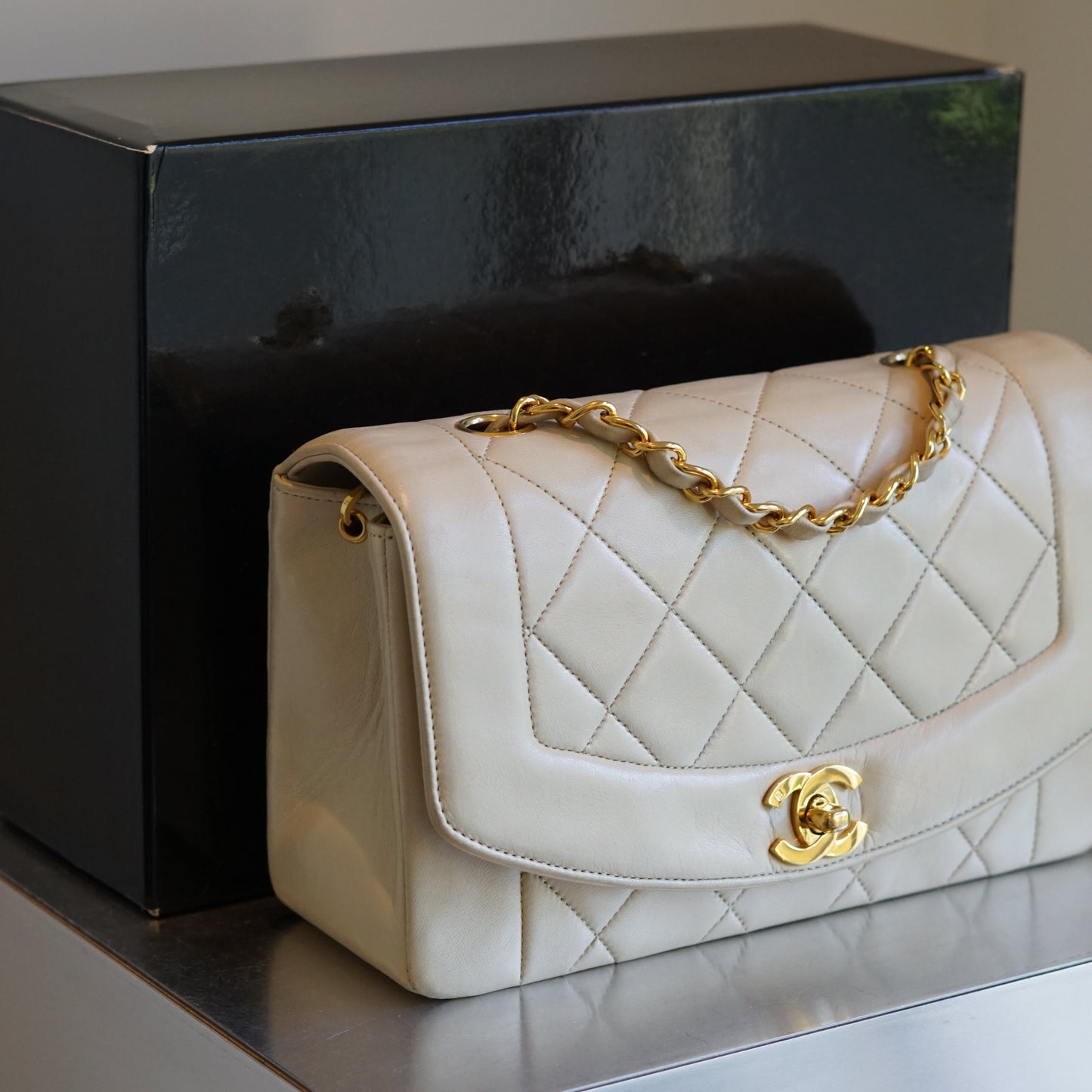 Chanel Diana Handbag Bag - Ewore Bags