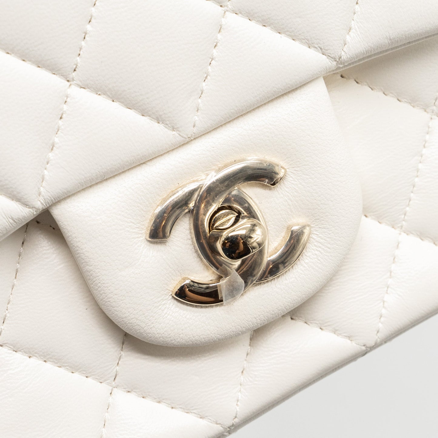 Chanel top handle mini rectangular flap bag lambskin white L (Microchip)
