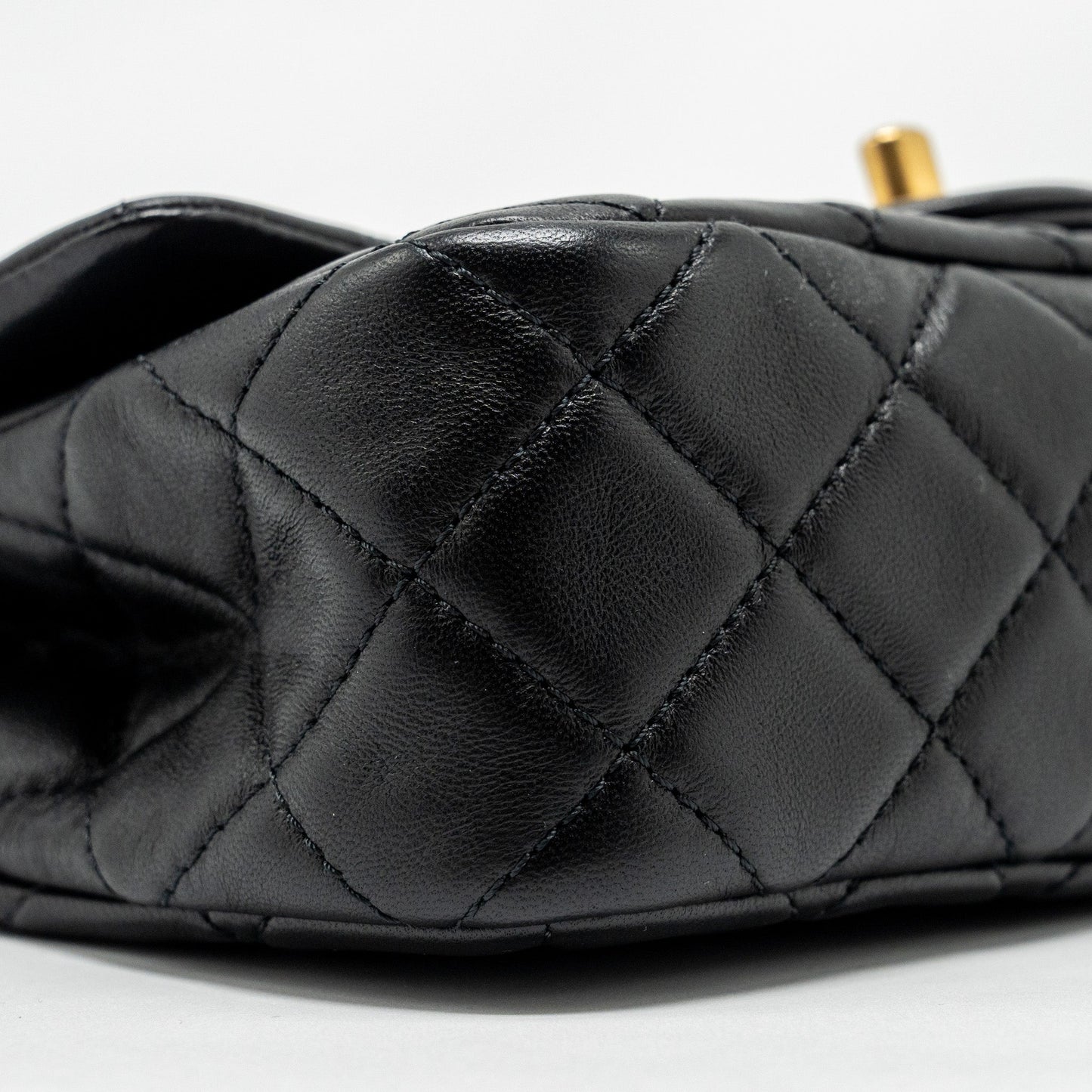 Chanel Pearl Crush mini Rectangular flap bag lambskin black  (microchip)