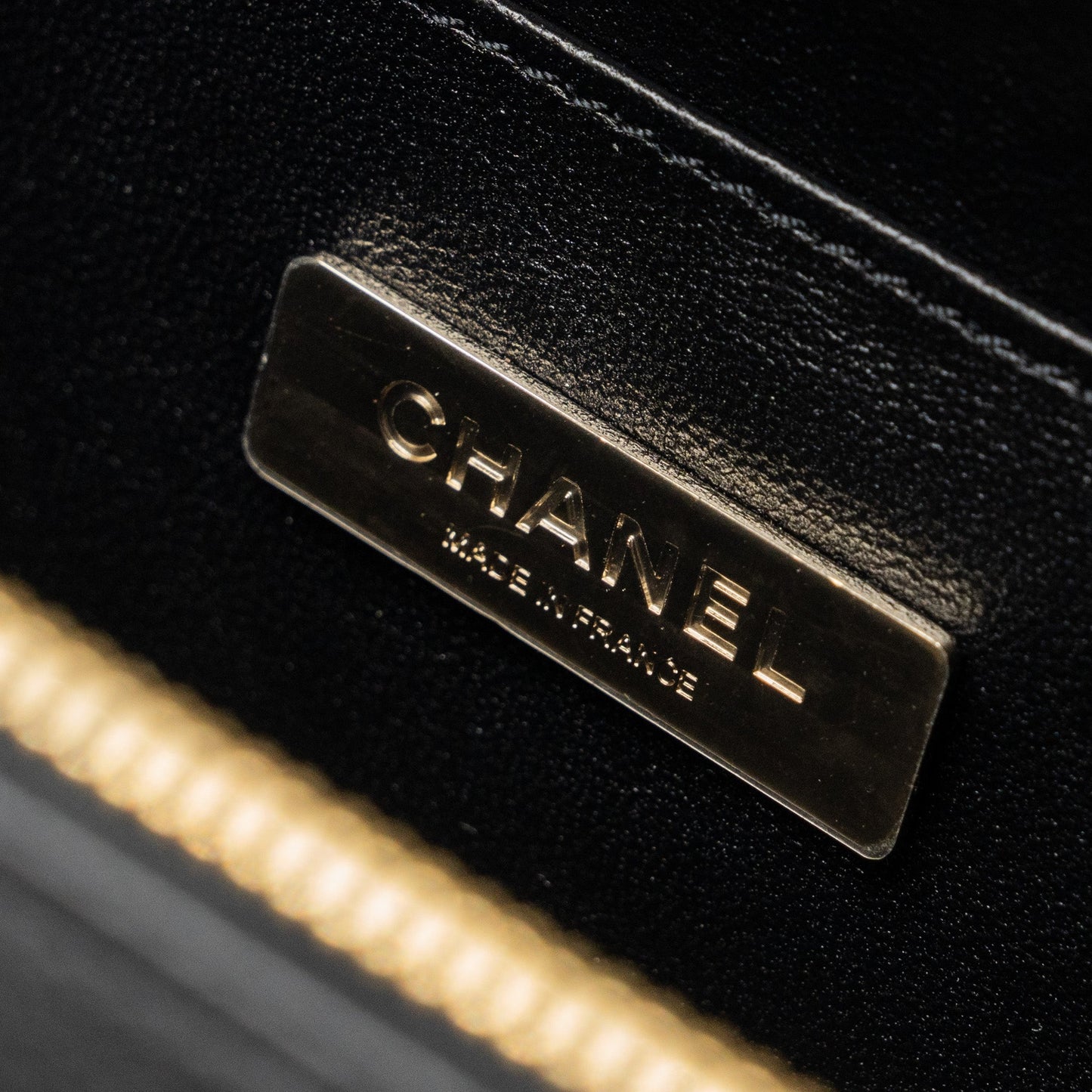 Chanel 22B Small Vanity Case Calfskin Black  (Microchip)