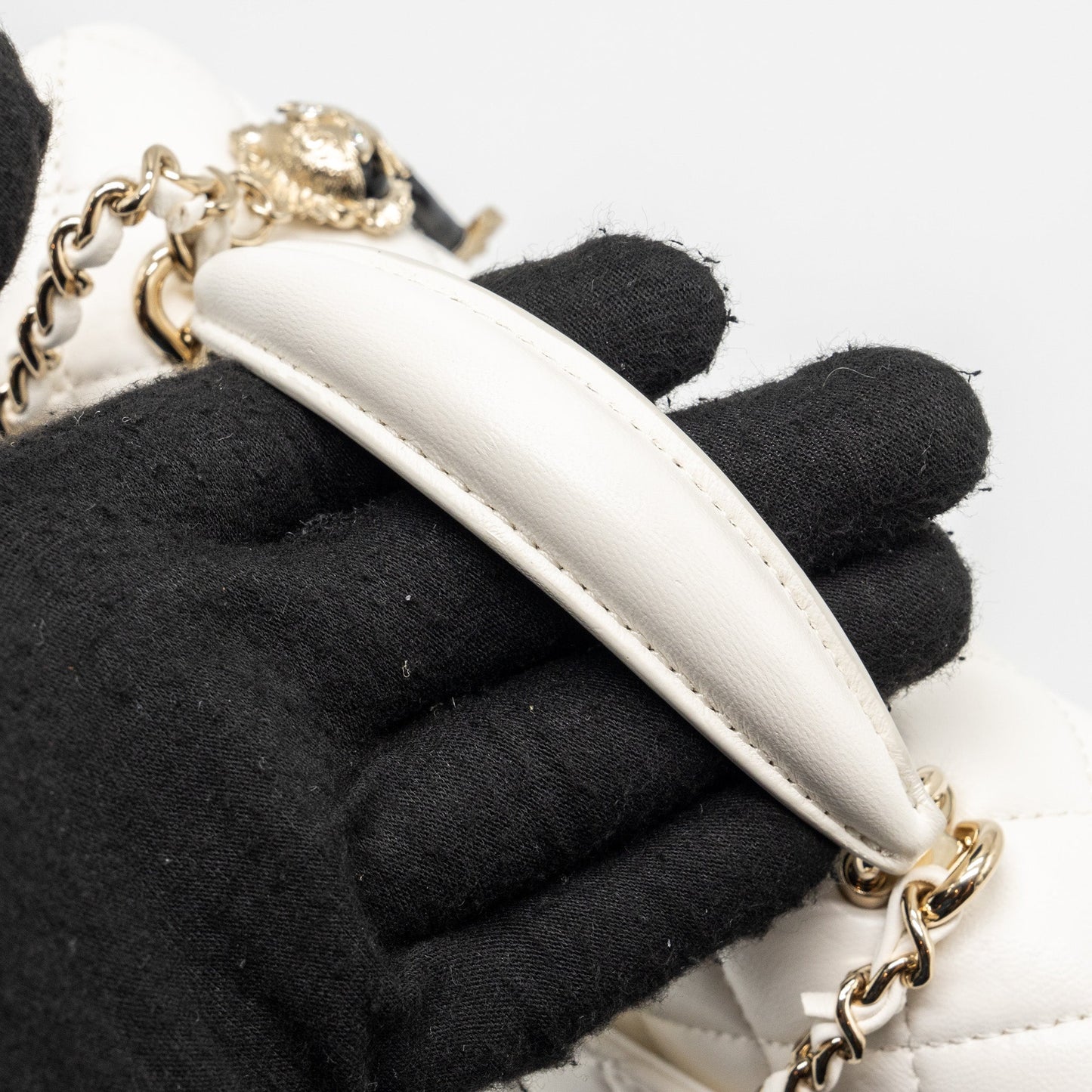 Chanel top handle mini rectangular flap bag lambskin white L (Microchip)