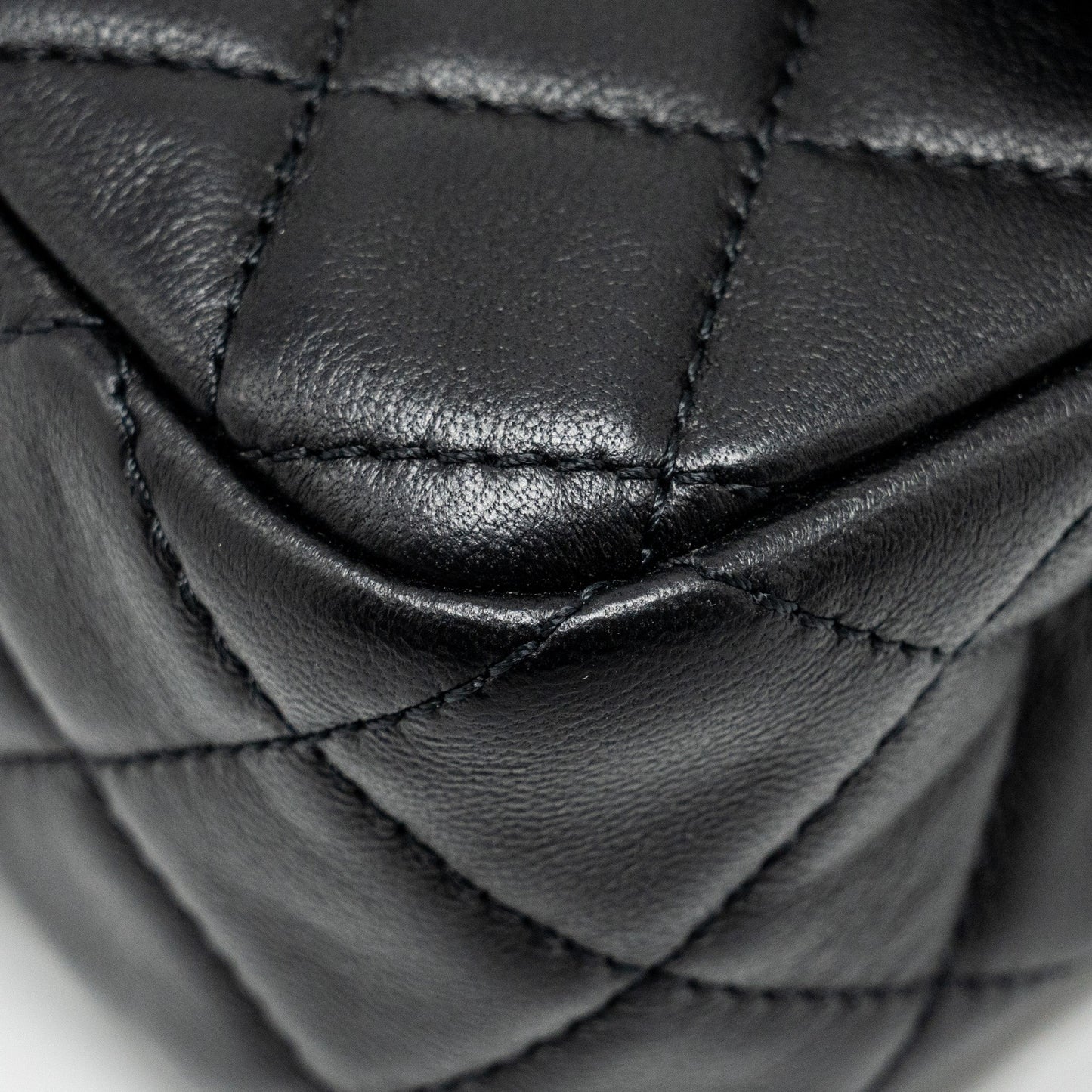 Chanel Pearl Crush mini Rectangular flap bag lambskin black  (microchip)
