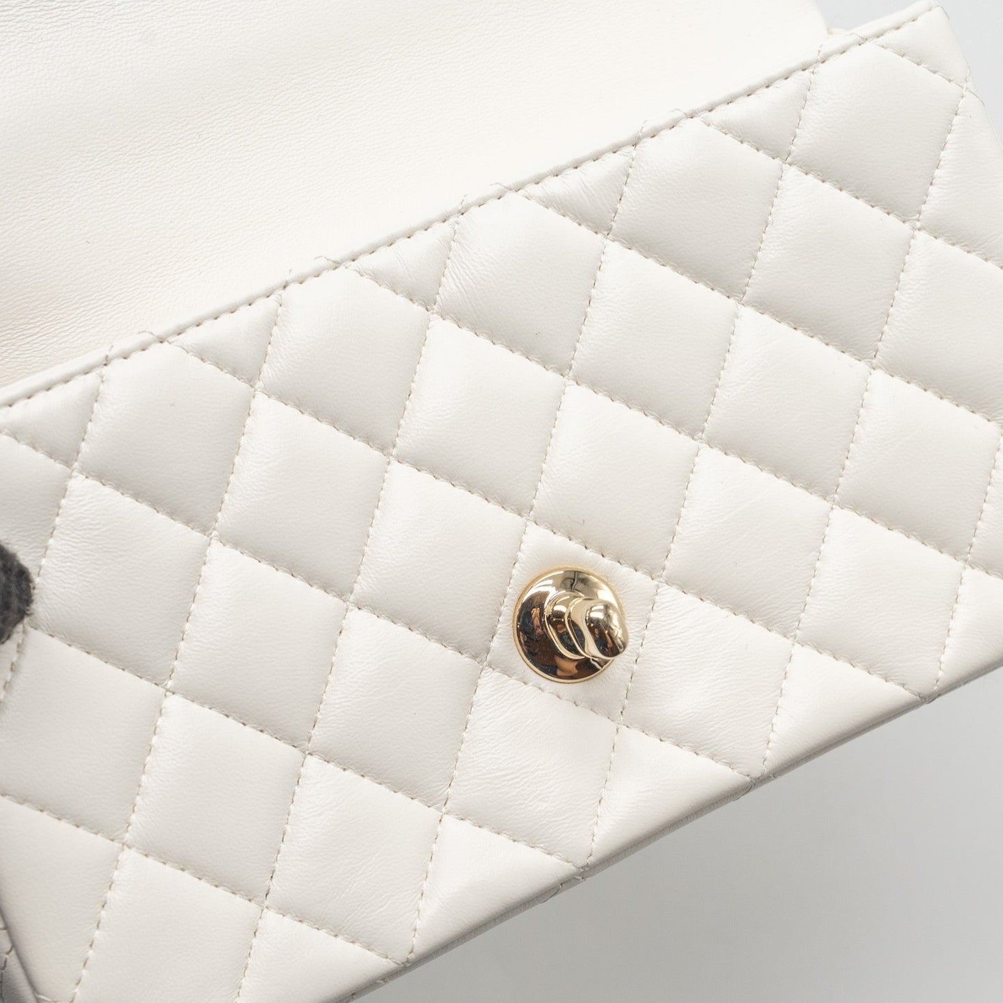 Chanel top handle mini rectangular flap bag lambskin white L (Microchip)