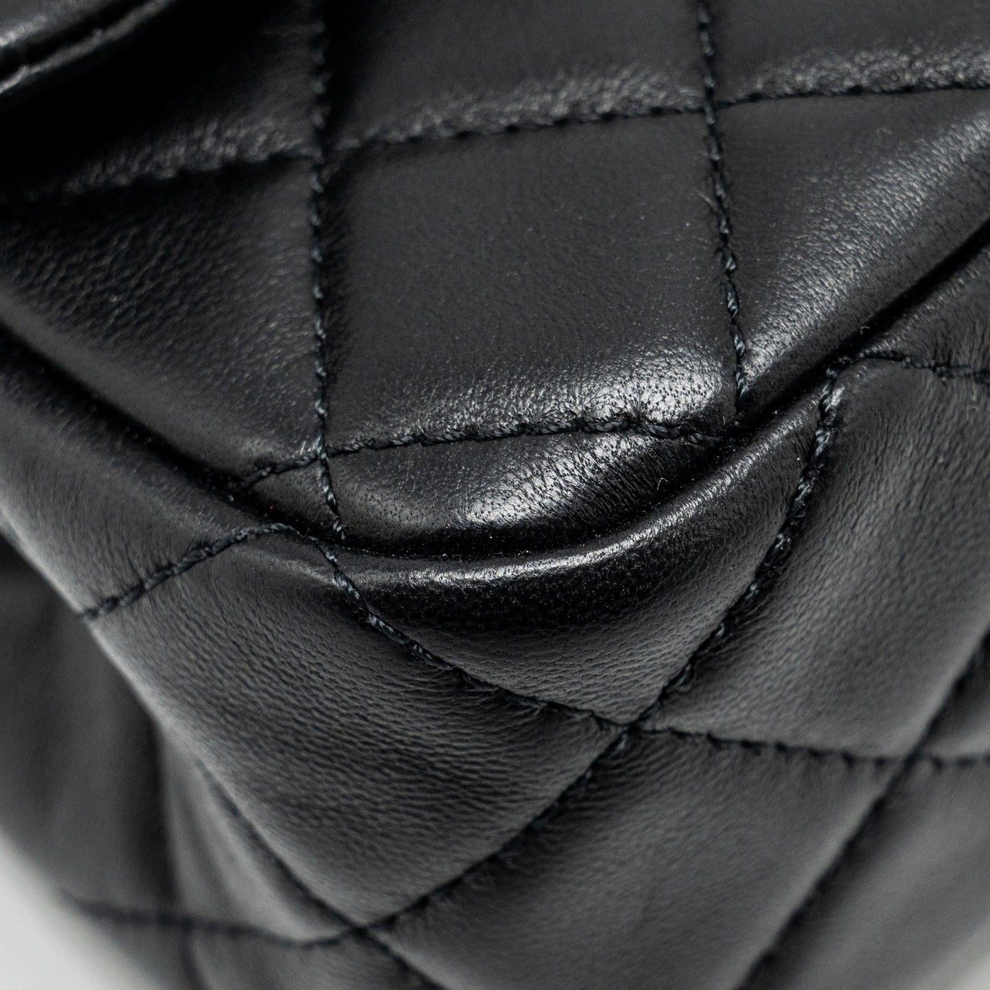 Chanel Pearl Crush mini Rectangular flap bag lambskin black  (microchip)