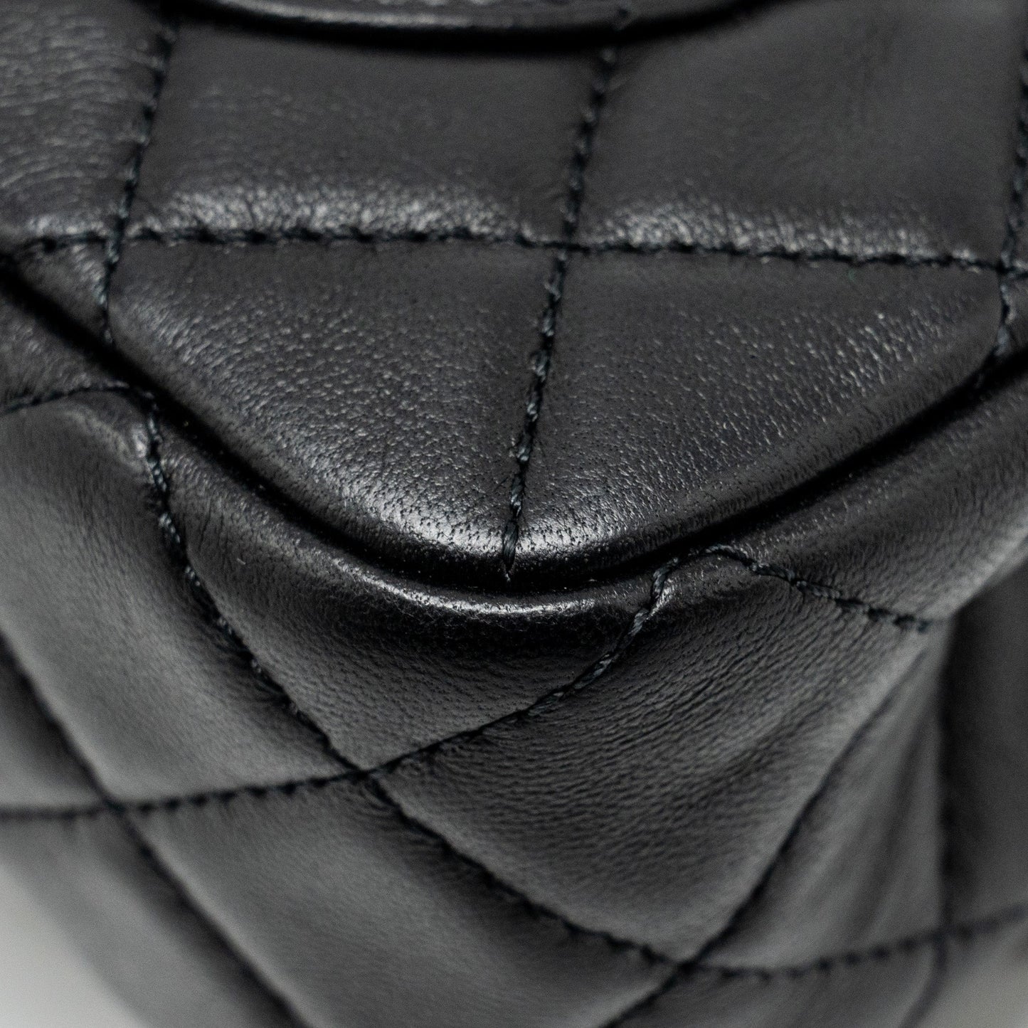 Chanel Pearl Crush mini Rectangular flap bag lambskin black  (microchip)