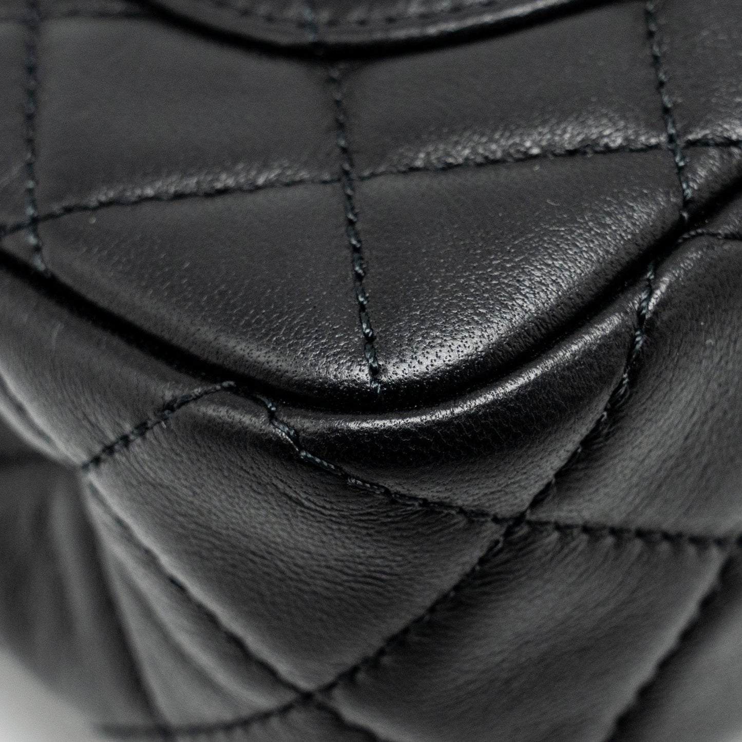Chanel Pearl Crush mini Rectangular flap bag lambskin black  (microchip)
